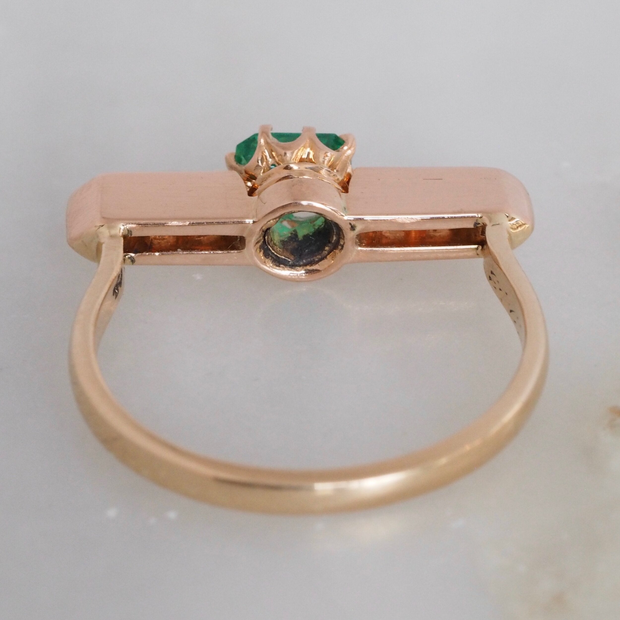 Antique Edwardian 18k Gold Emerald and Rose Cut Diamond Bar Ring