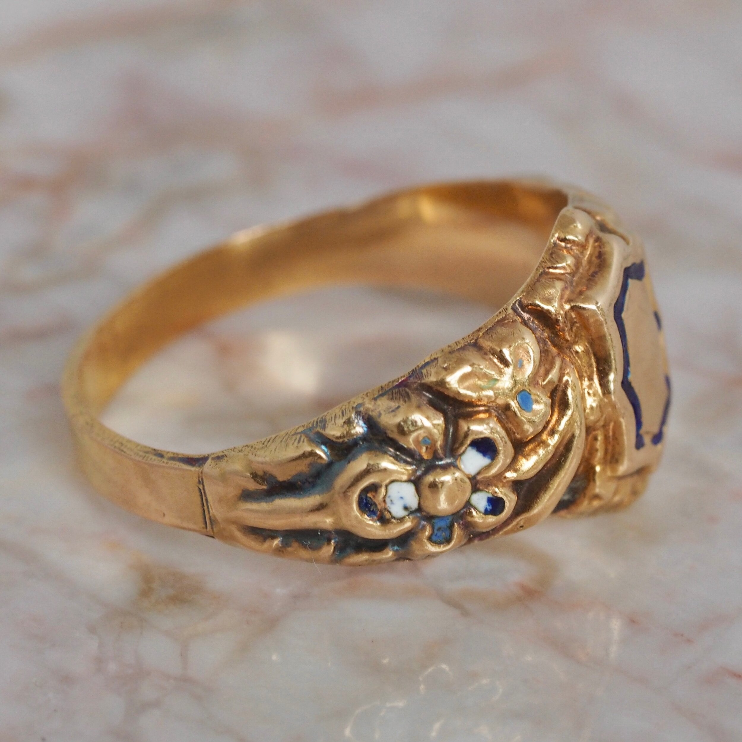 Antique Georgian/Early Victorian 18k Gold Enamel Ring