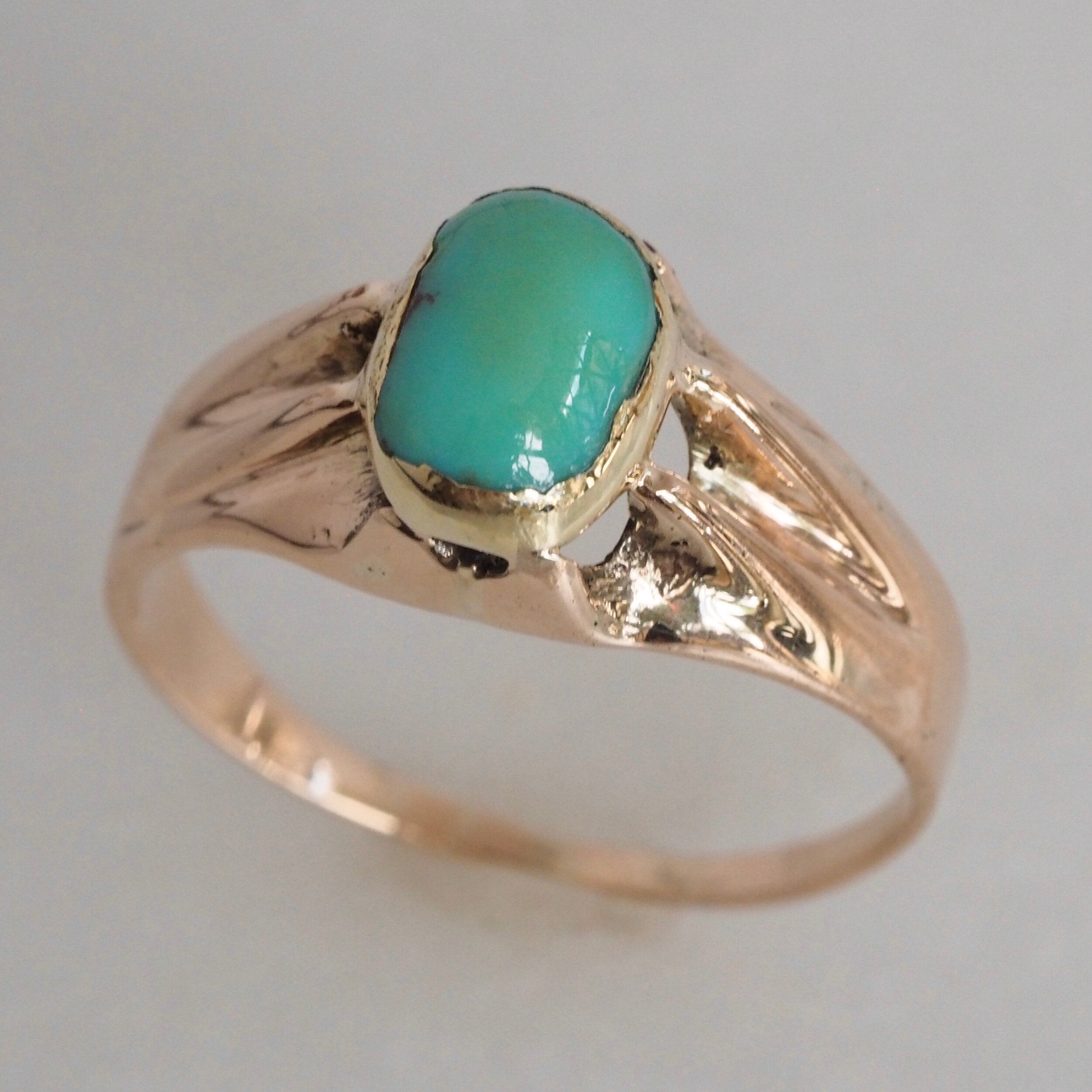 Antique Victorian 14k Gold Belcher Set Turquoise Ring