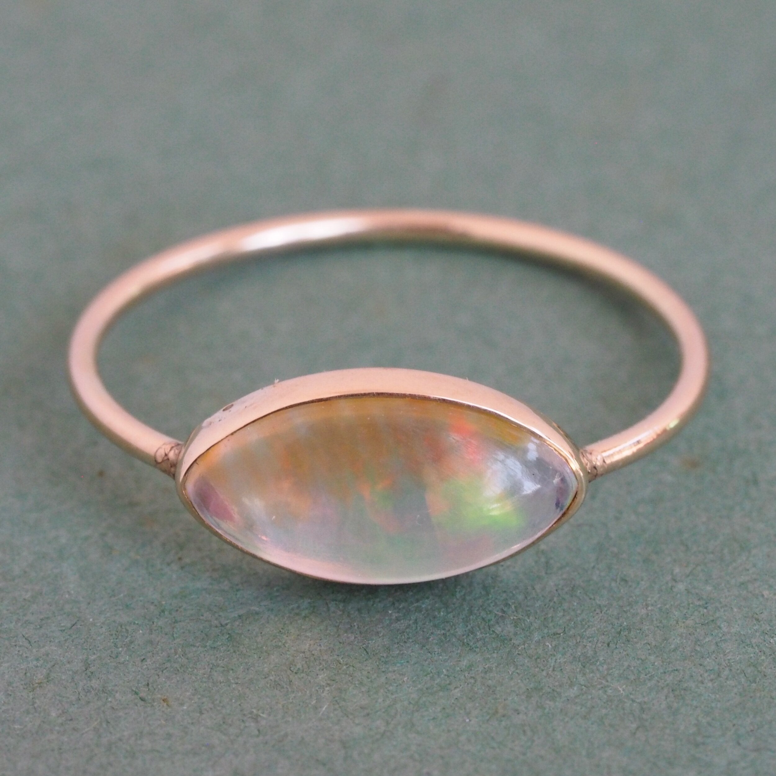 Antique Victorian 14k Gold Jelly Opal Ring