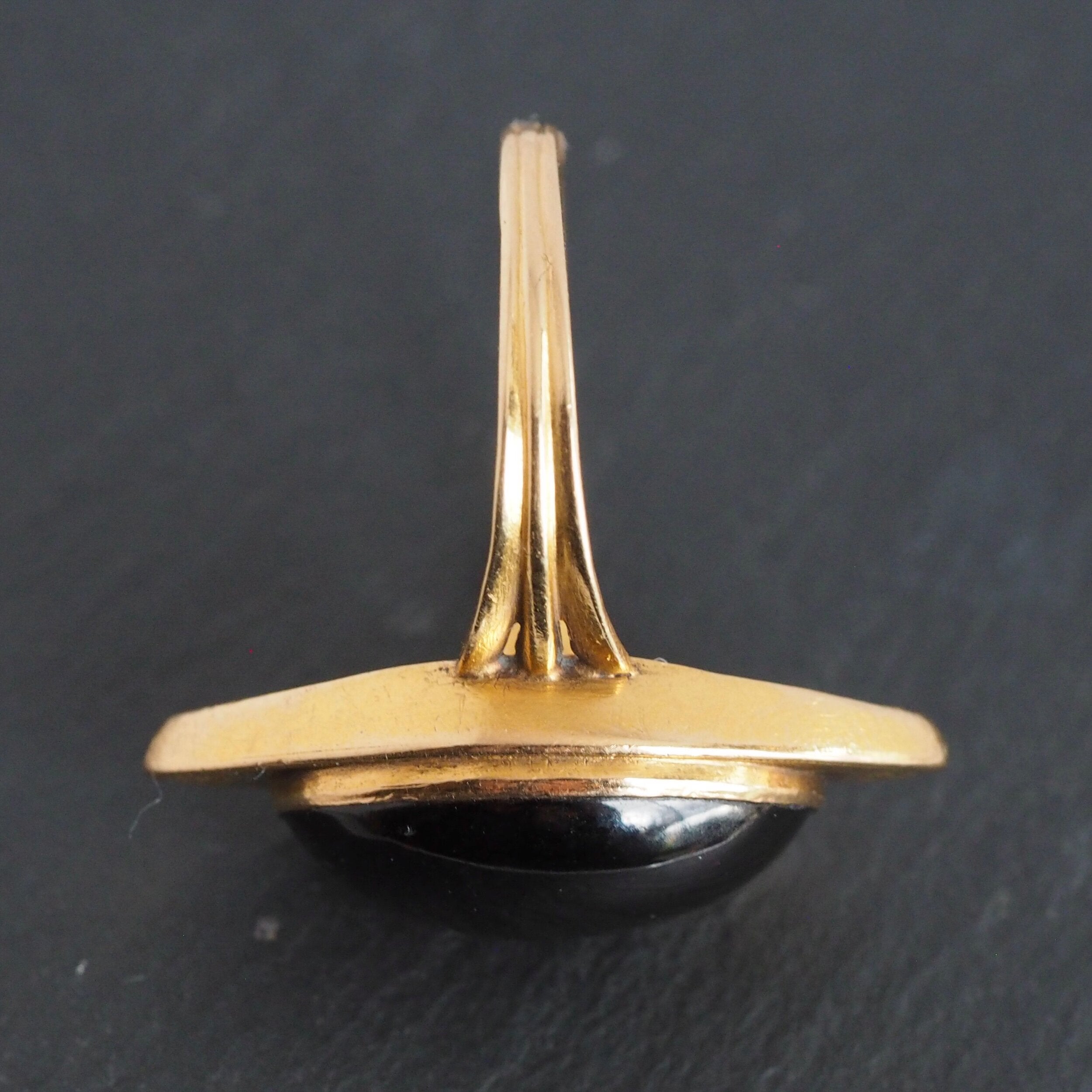 Antique Victorian 18k Gold Foiled Garnet Navette Ring