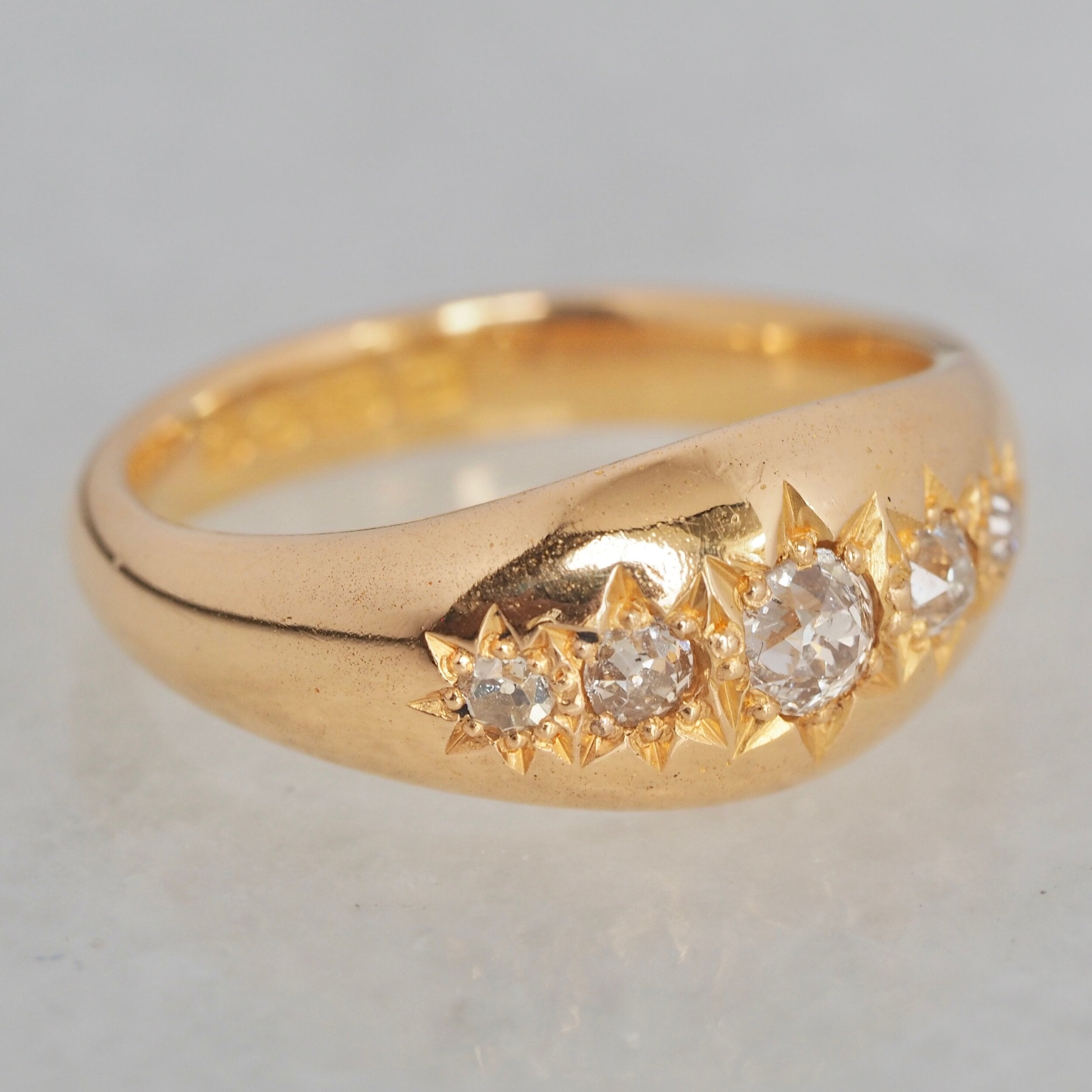Antique Victorian c. 1853 22k Gold 5 Stone Old Mine Cut Diamond Ring