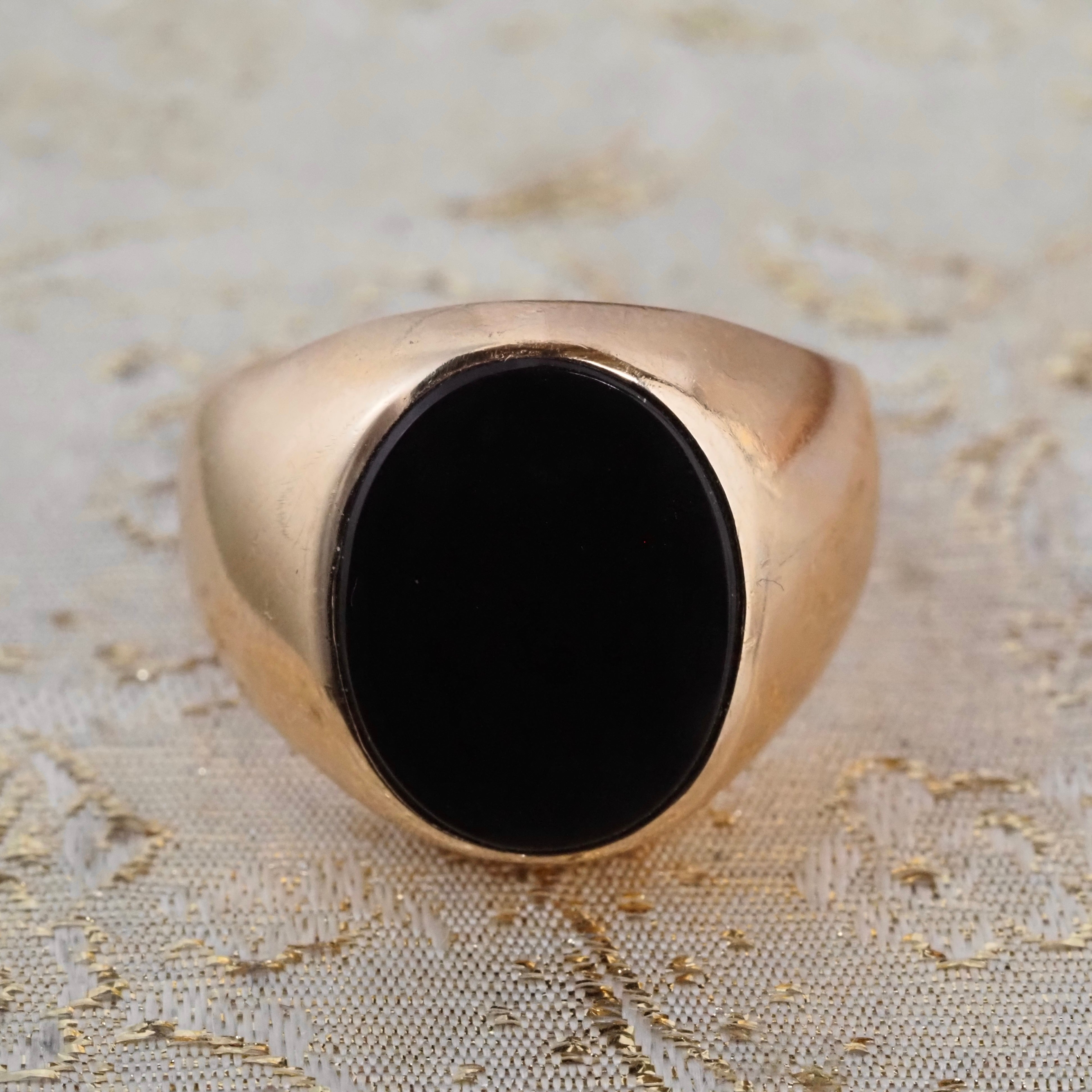Vintage Onyx Solid 10k Gold Signet Ring