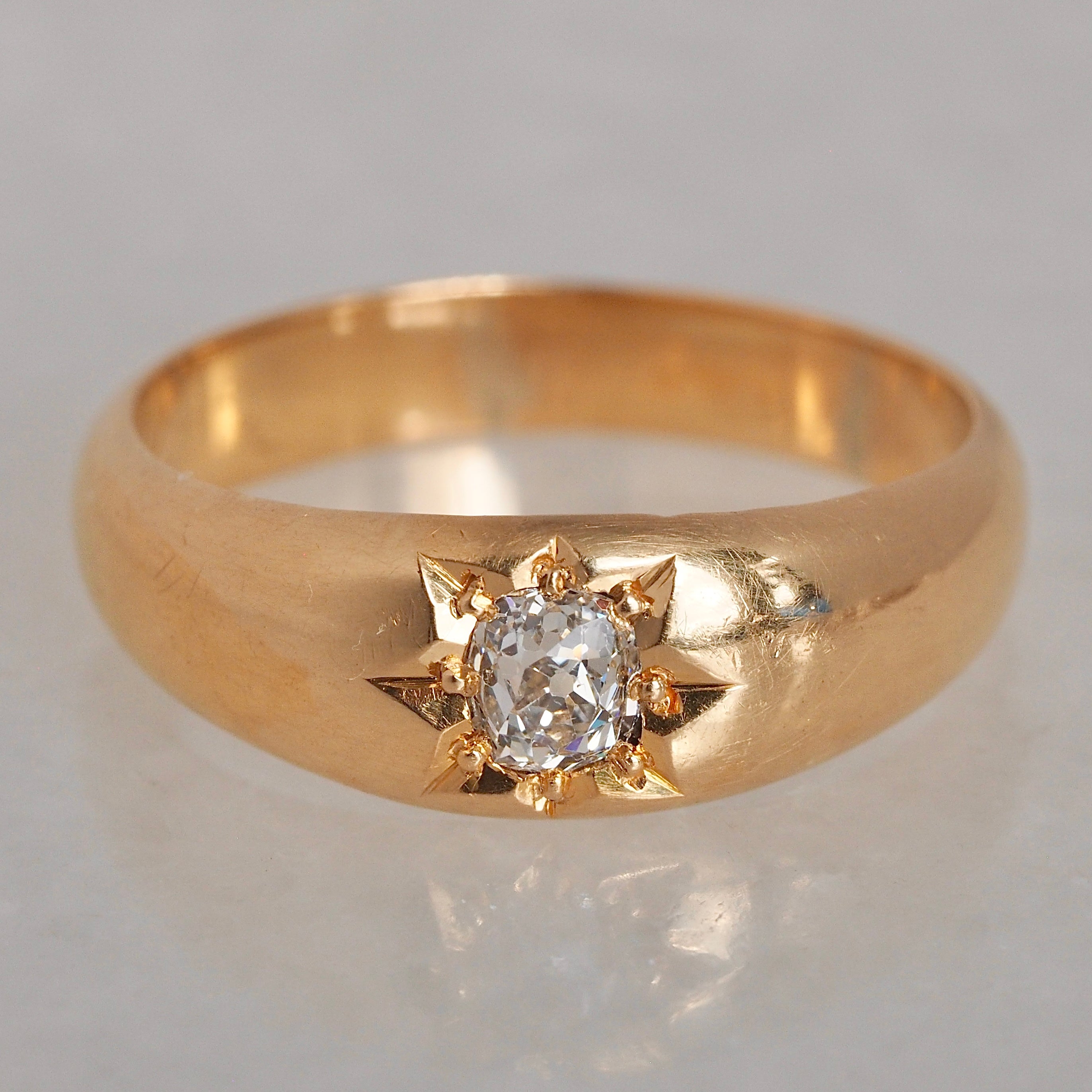 Antique English 18k Gold Old Mine Cut Diamond Ring