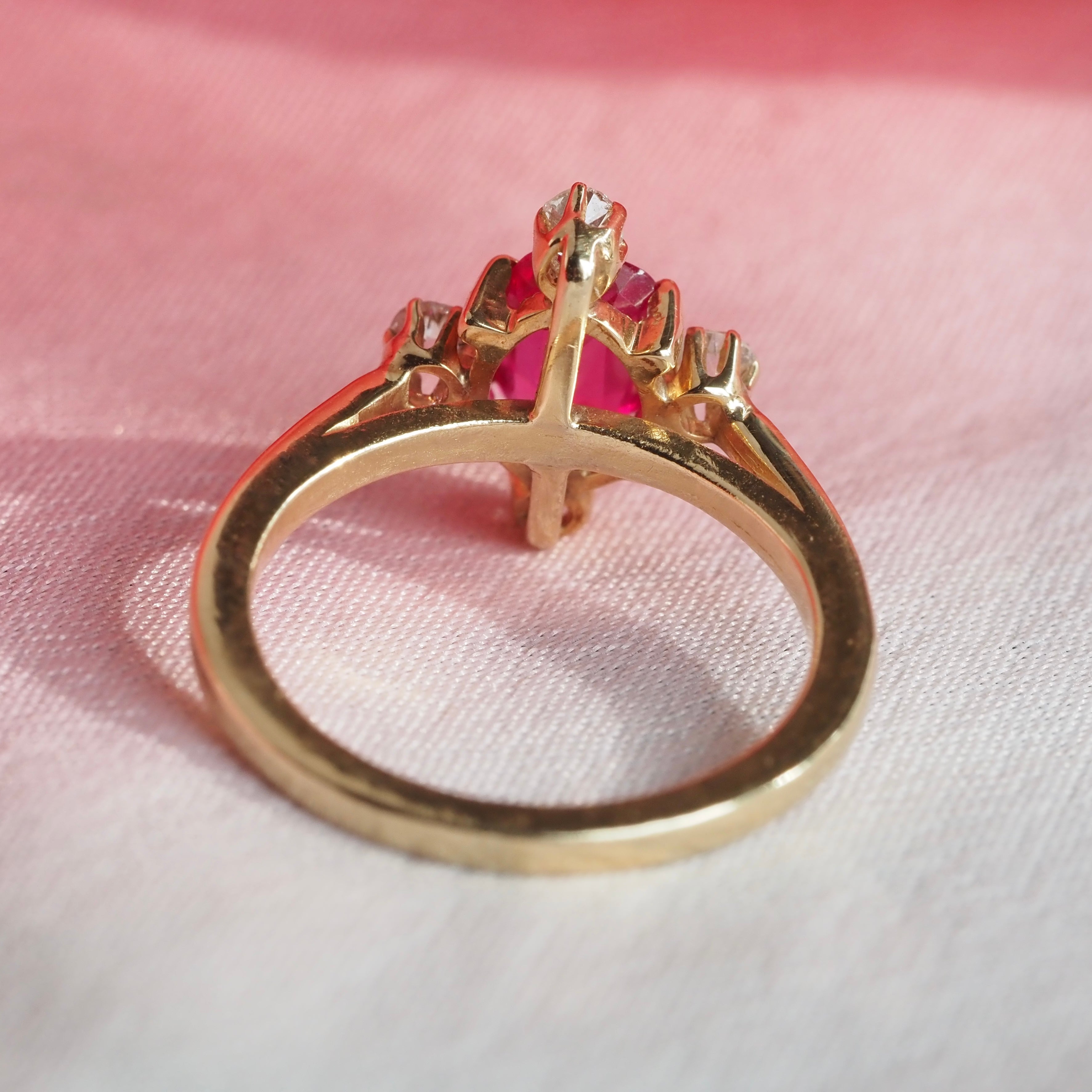 Vintage 1940's Ruby Diamond 14k Gold Ring