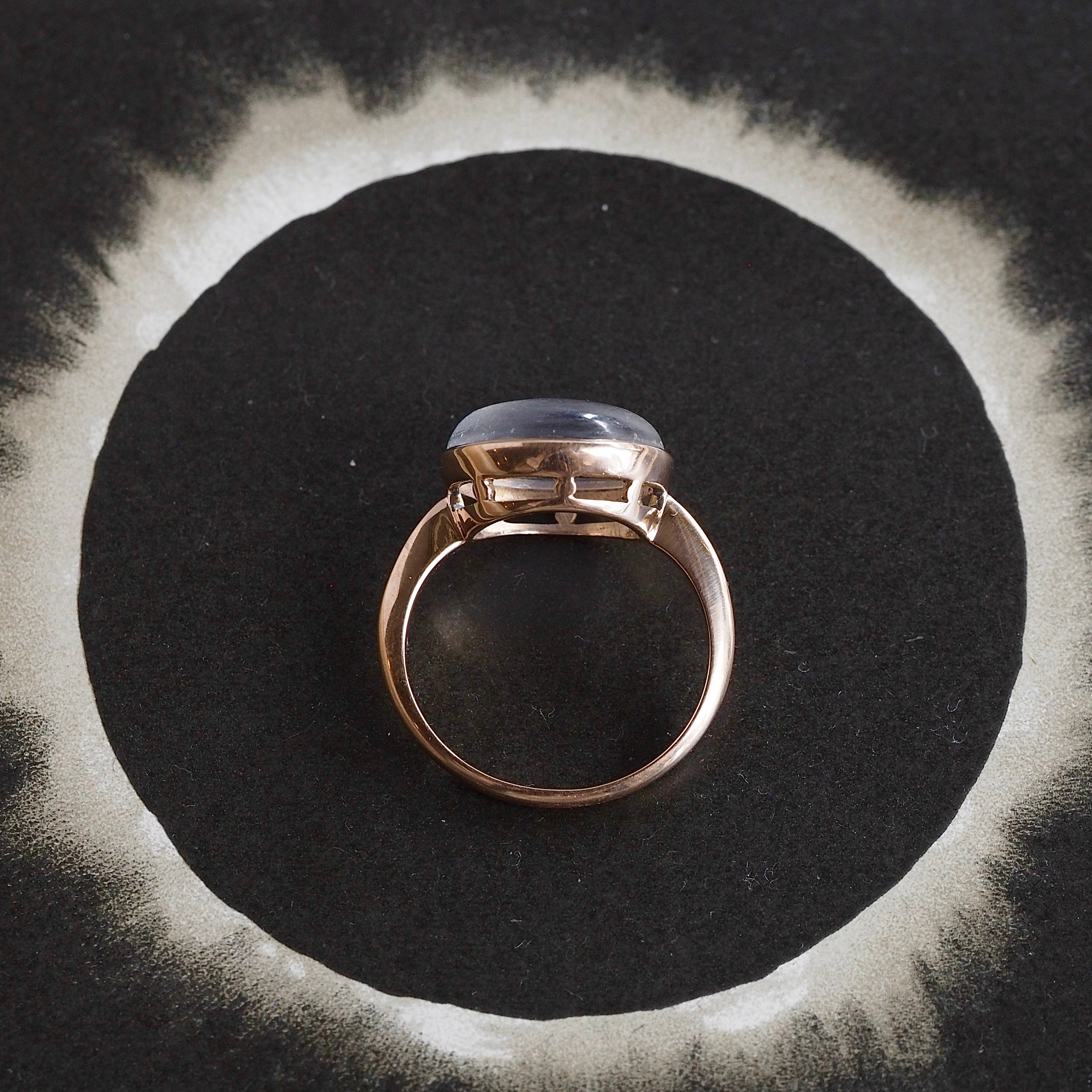 Antique English 15k Gold Moonstone Ring