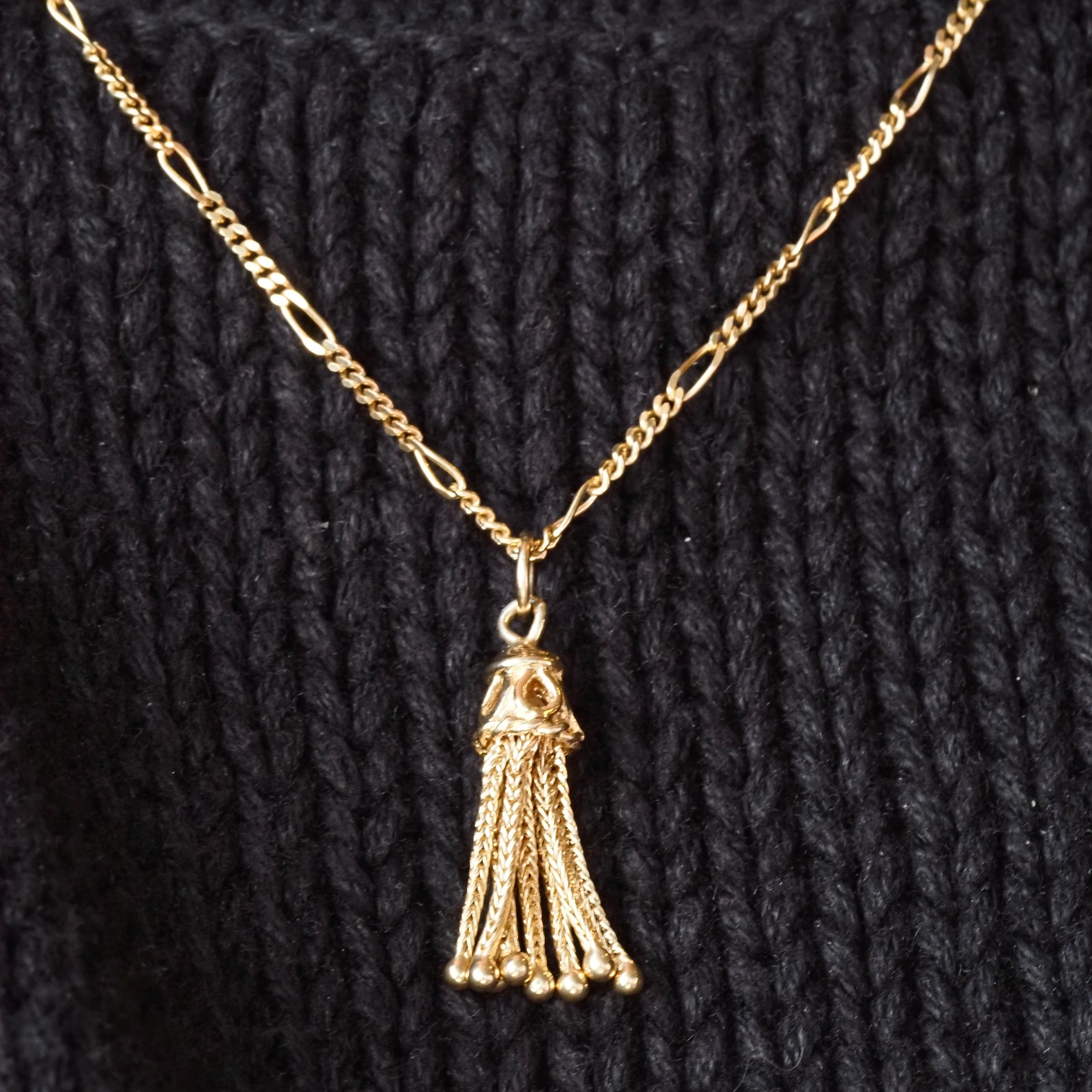 Vintage 14k Gold Tassel Pendant