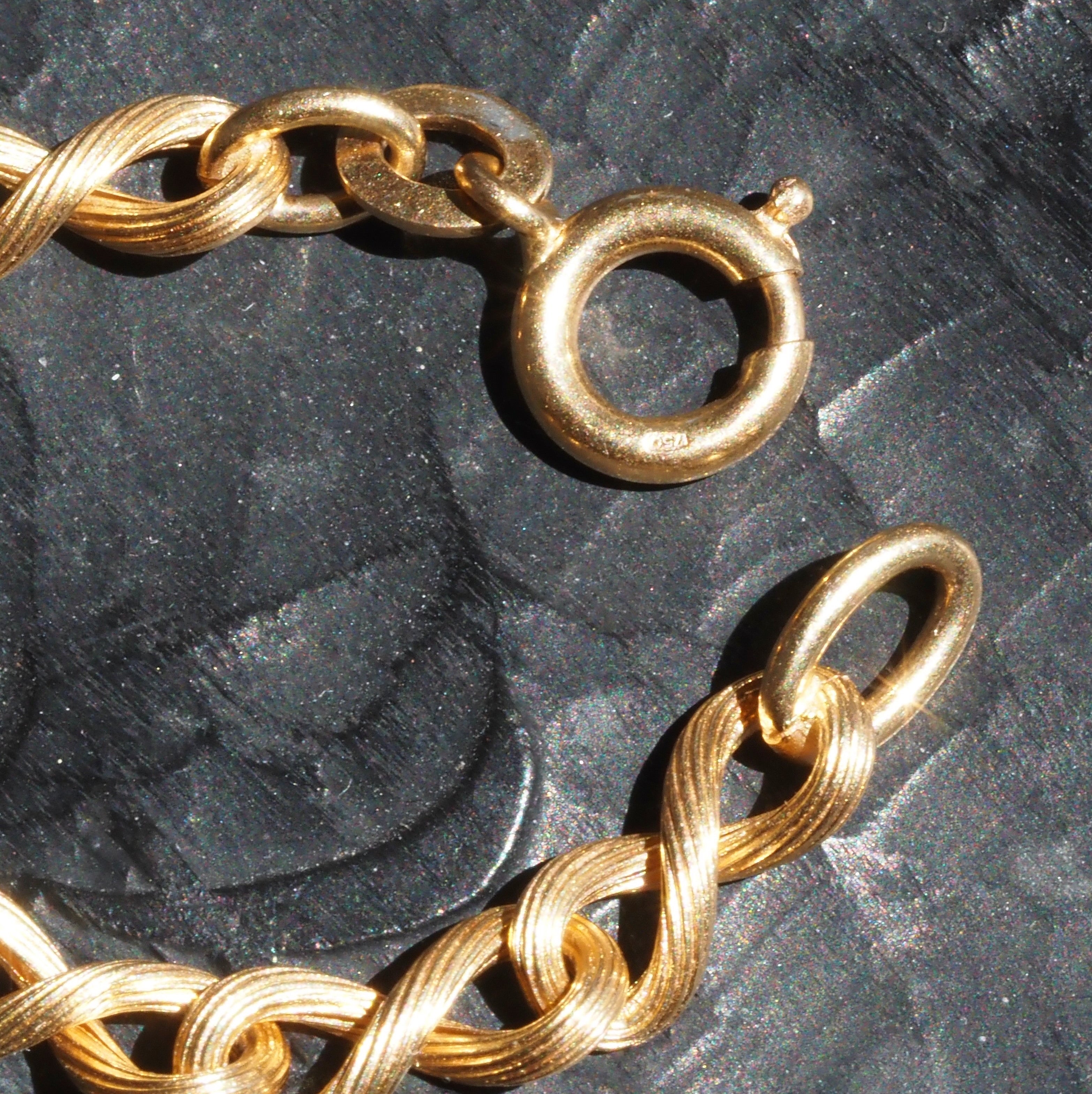 Vintage Italian 18k Gold Fluted Infinity Chain Bracelet