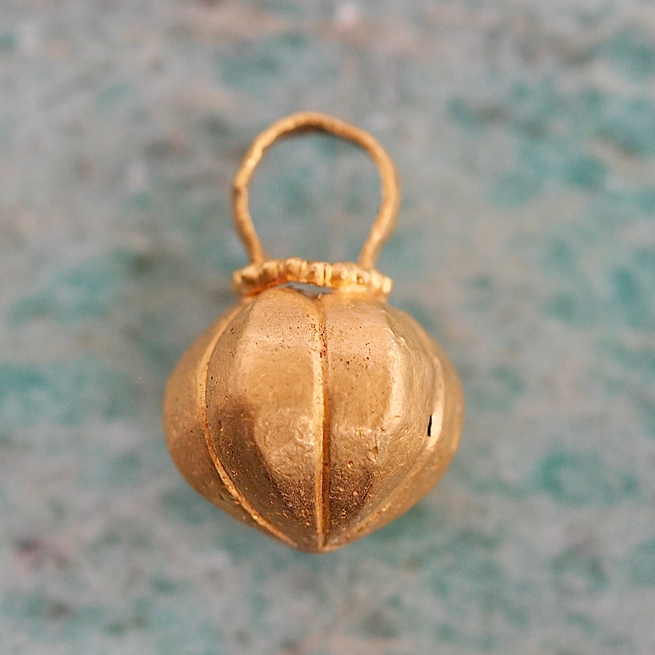 Vintage Indian 22k Gold Muskmelon Pendant