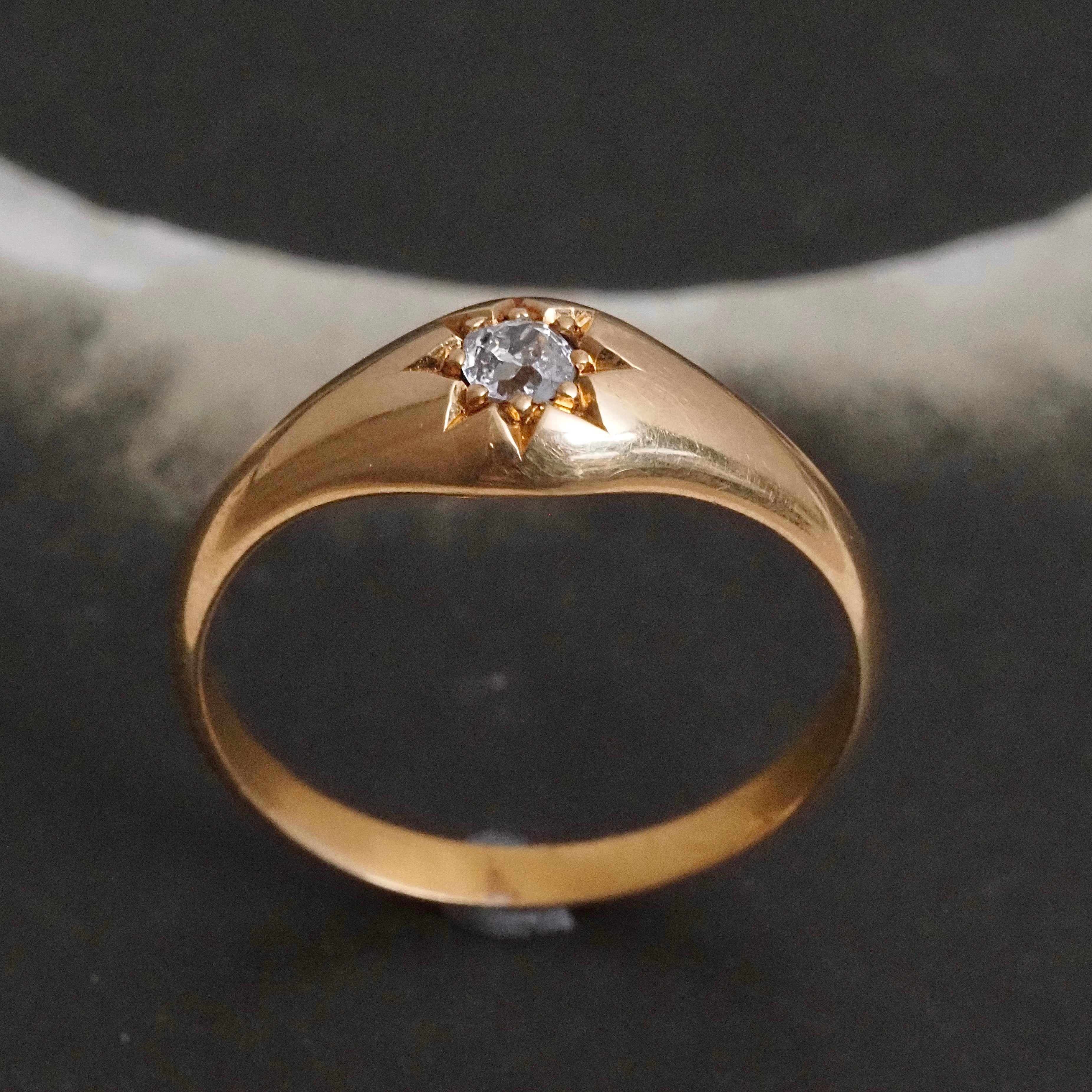 Antique Starburst Flush Set Old Mine Cut Diamond 18k Gold Ring