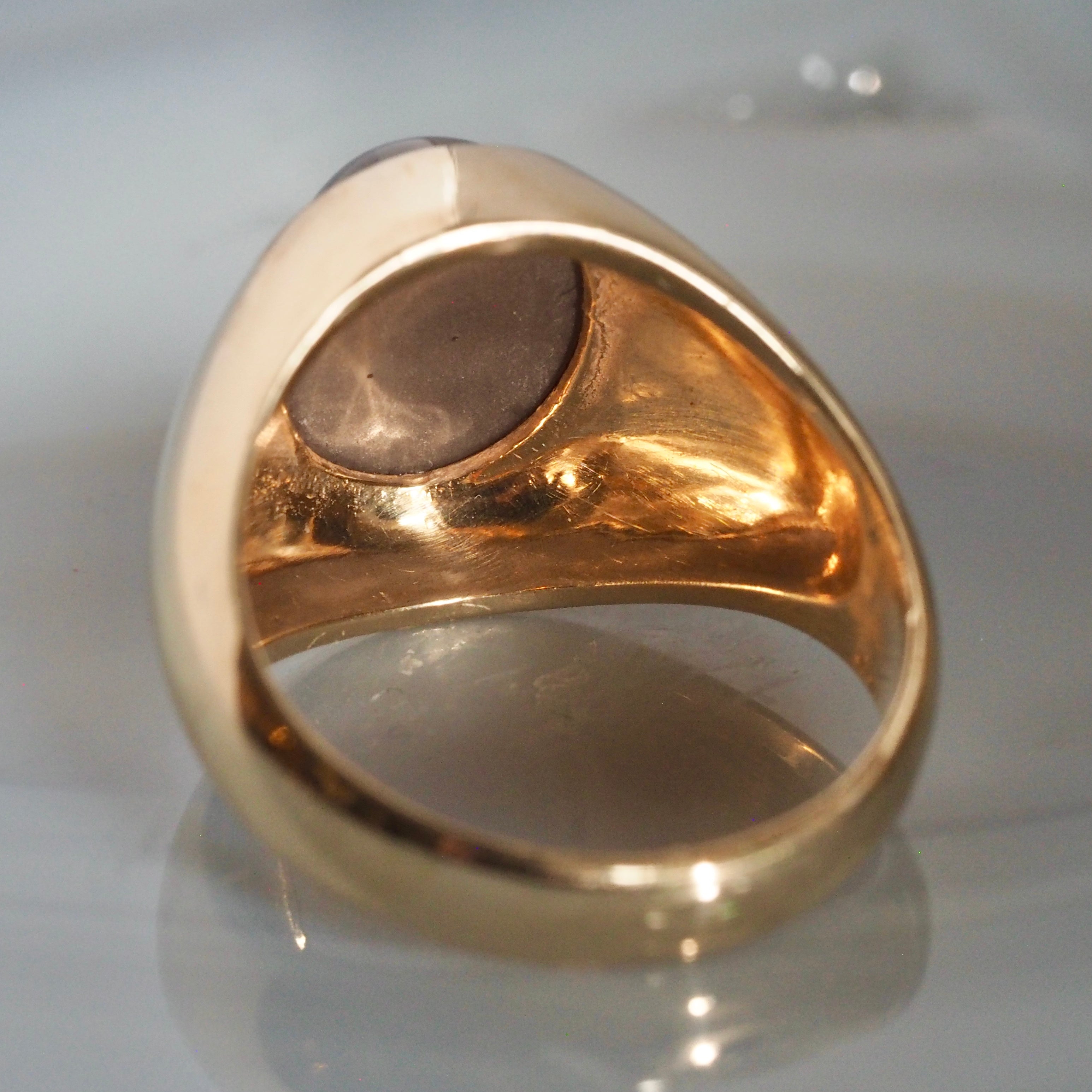 Vintage 10k Gold Black Star Sapphire Dome Ring