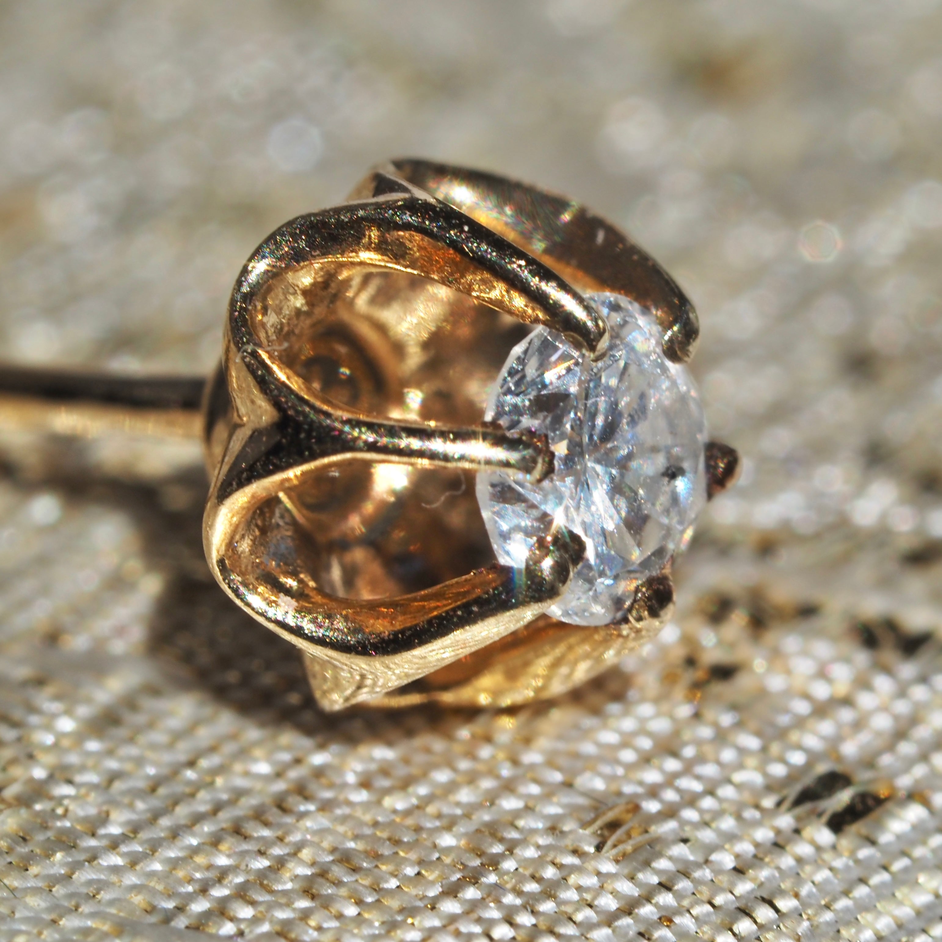 Vintage Round Brilliant Cut Diamond Buttercup 14k Gold Earrings