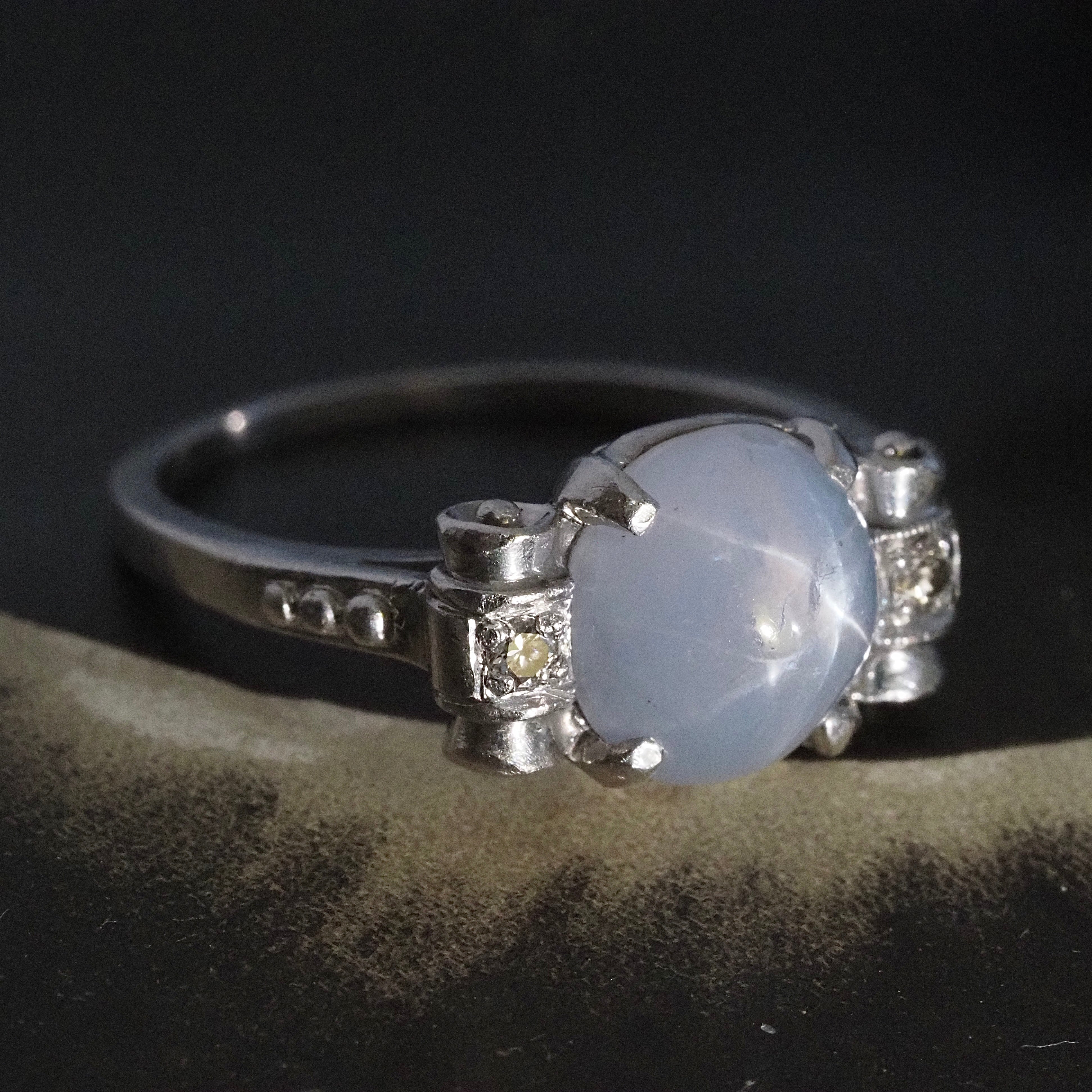 Vintage Mid-Century Platinum Natural Grey Blue Star Sapphire Ring