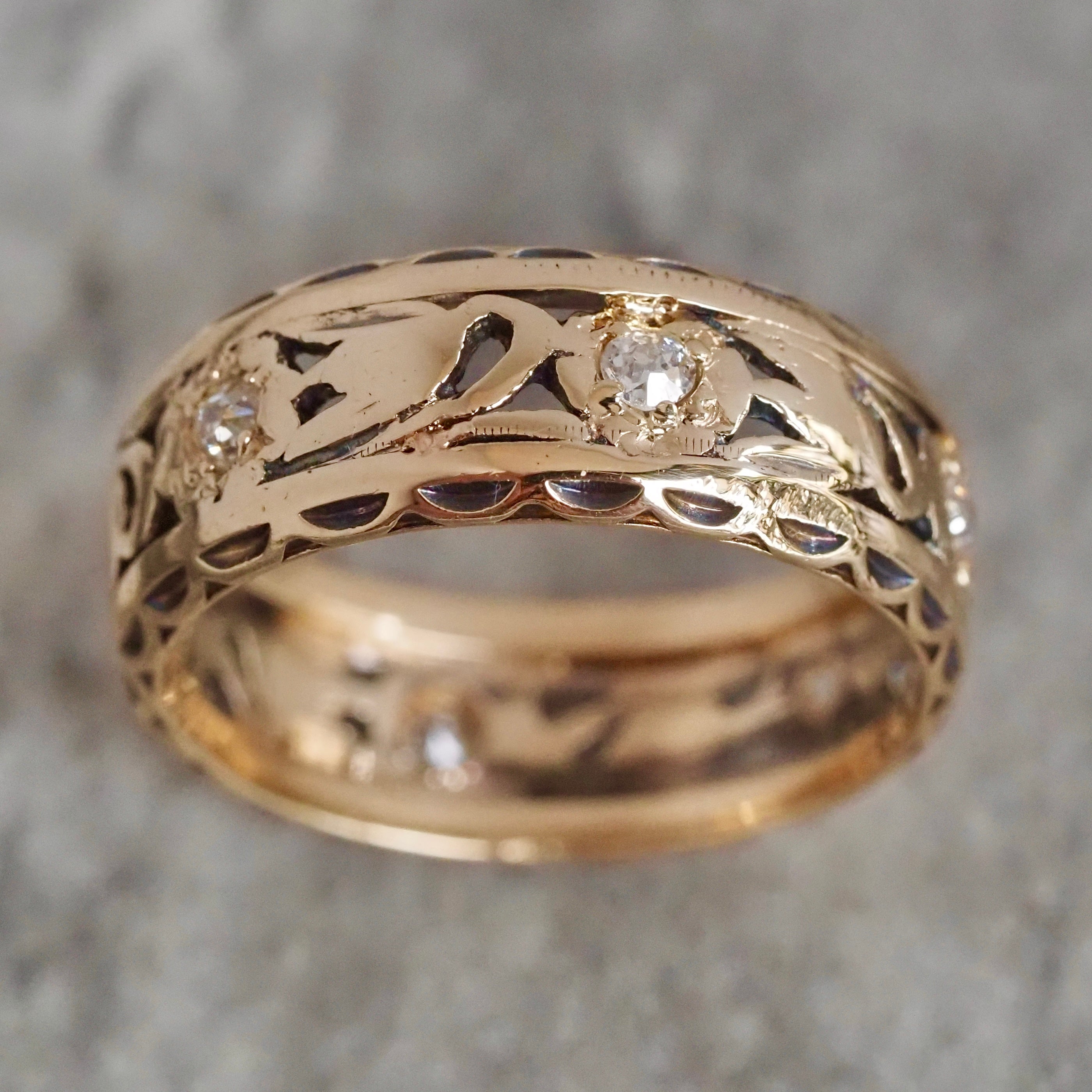 Antique 14k Gold Tulip Cutout Band with Old Mine Cut Diamonds