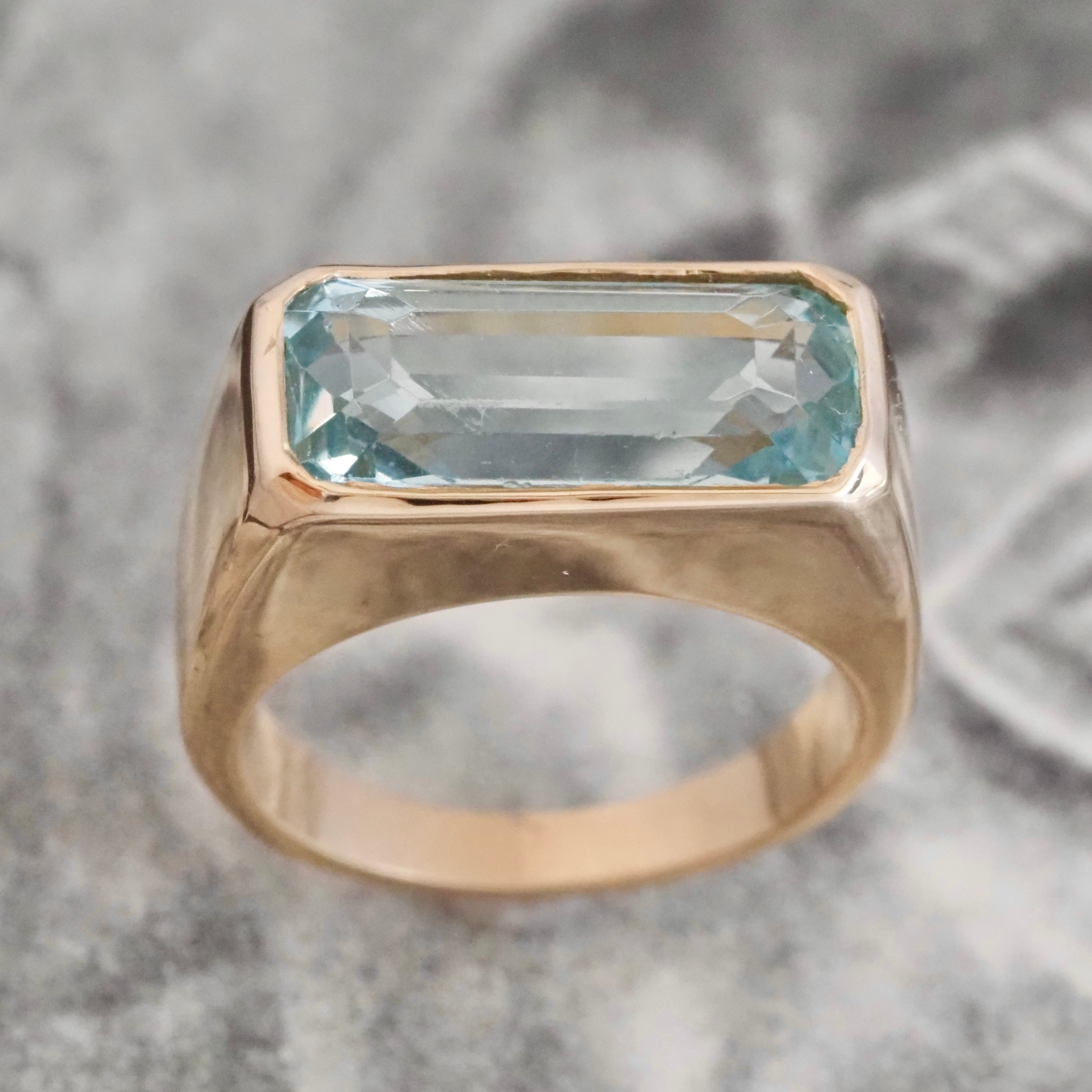 Vintage 14k Gold Aquamarine Saddle Ring