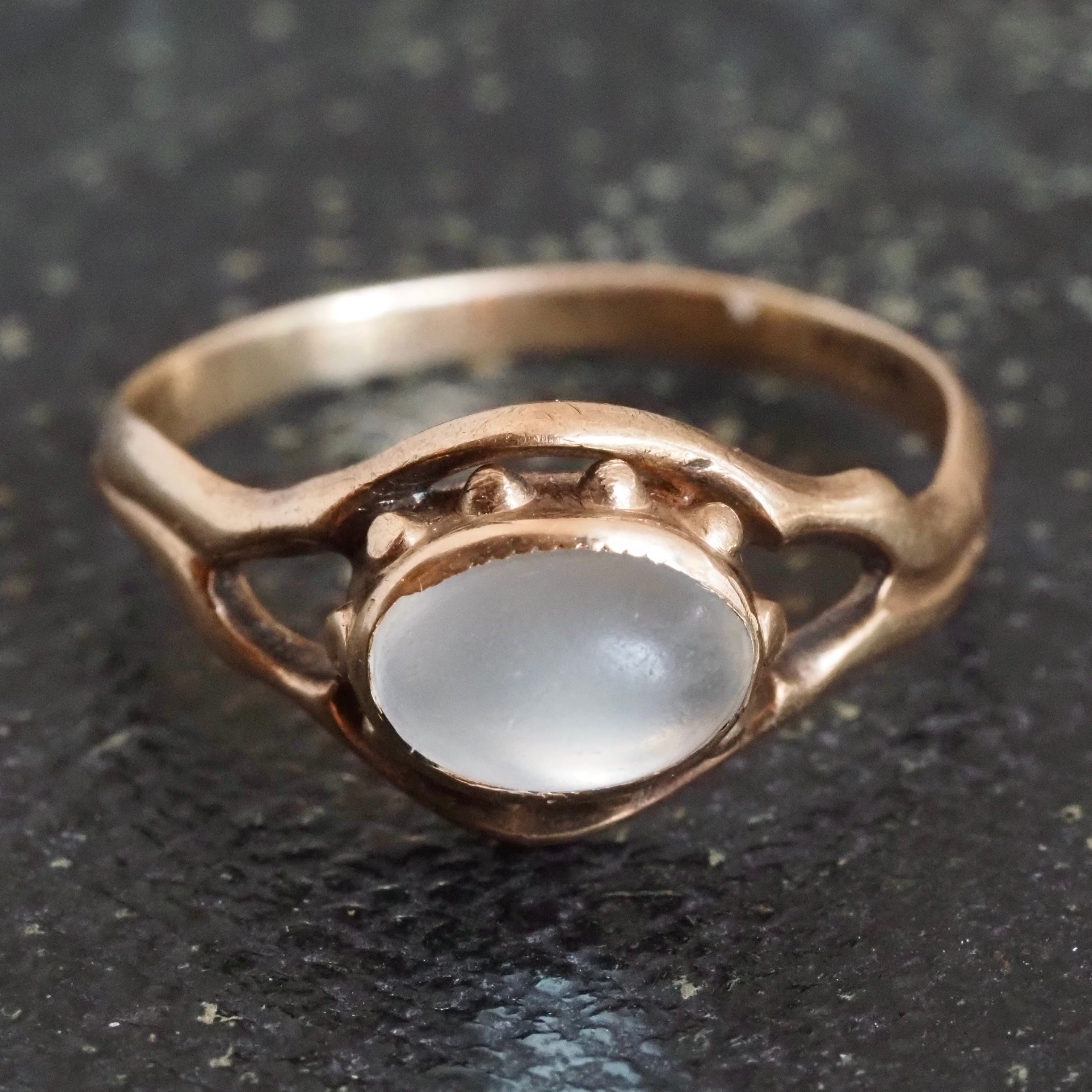 Antique Moonstone 10k Gold Ring