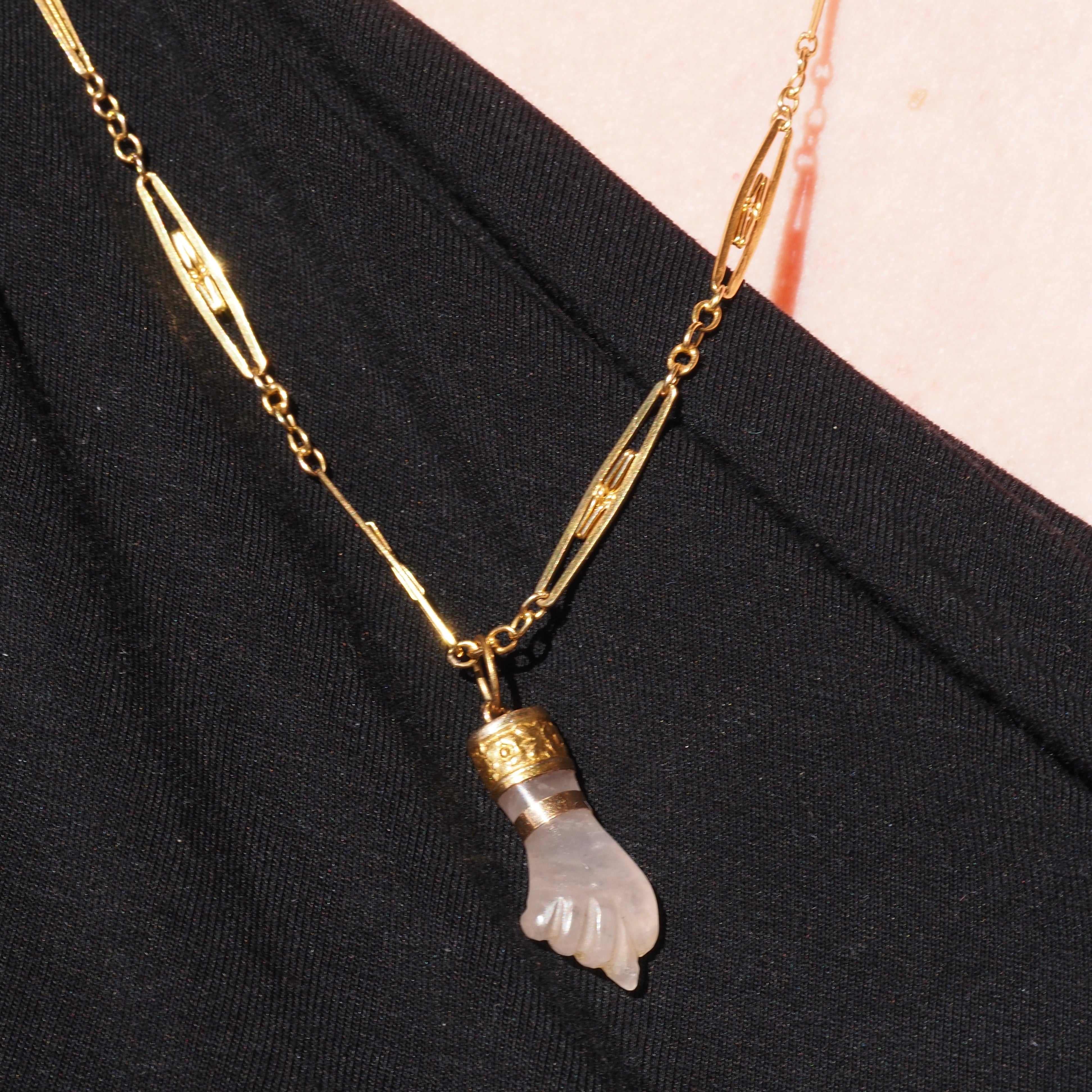 Antique Mano Figa Rose Quartz 18k Gold Pendant