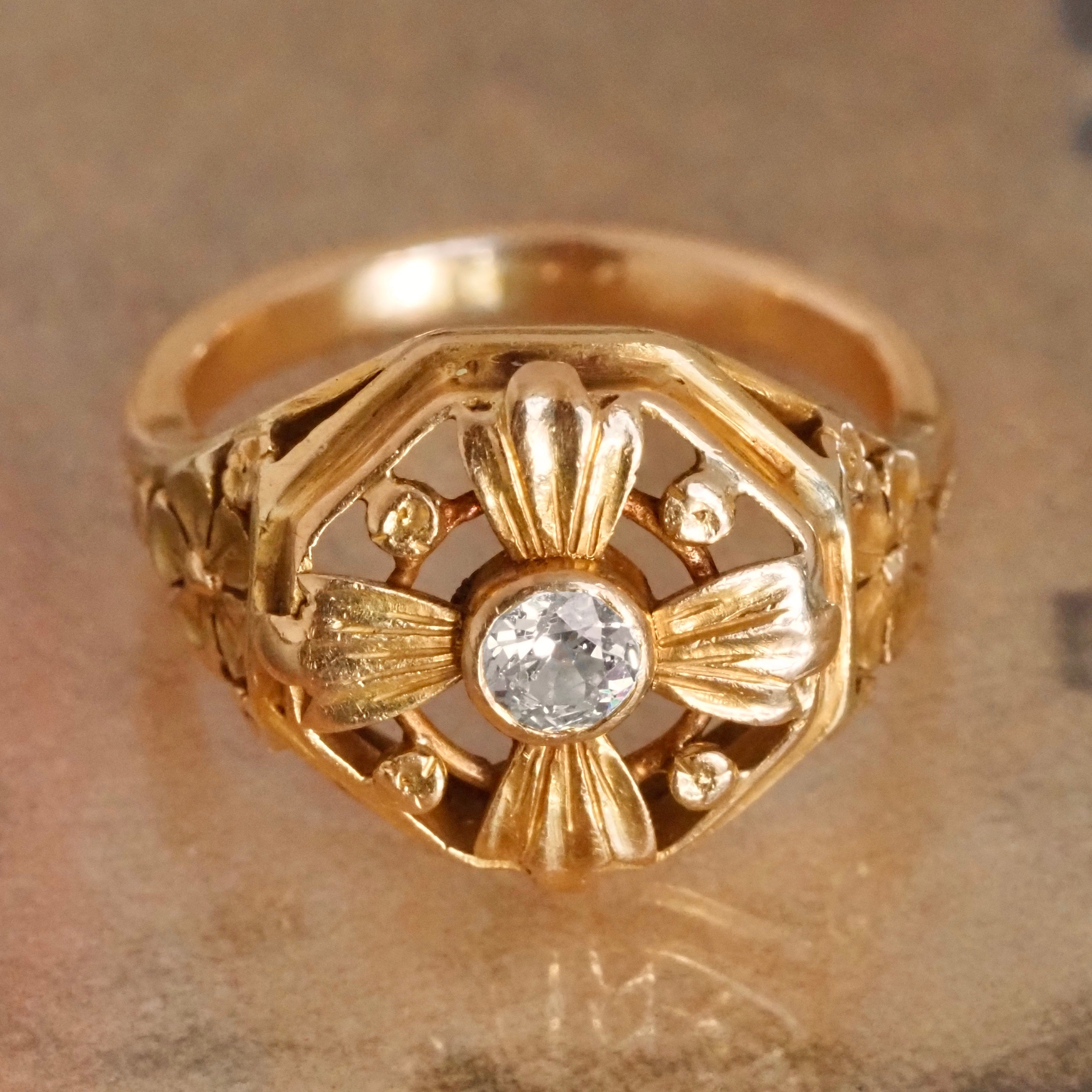 Art Nouveau Old Mine Cut Diamond 18k Gold Floral Ring