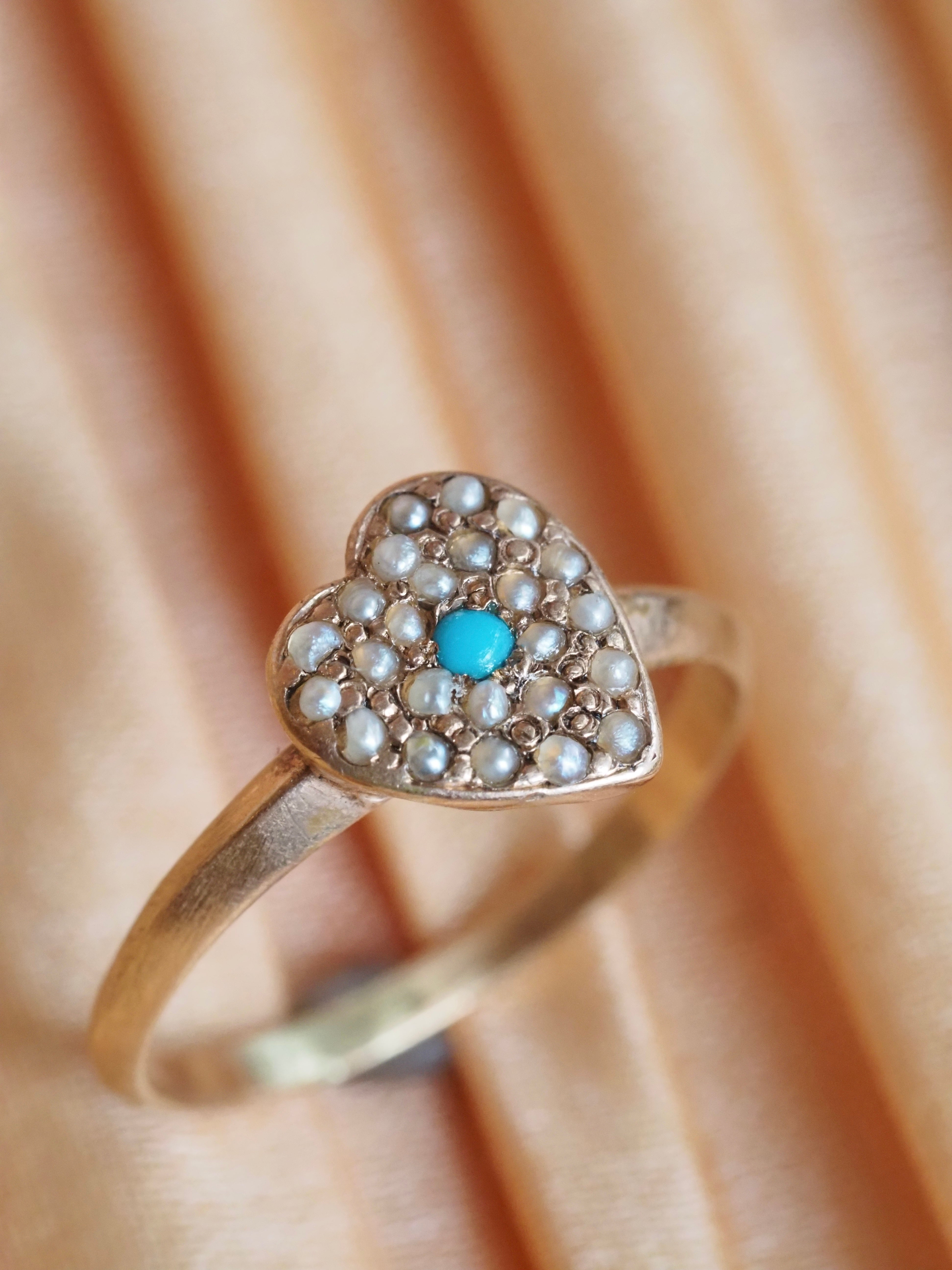 Vintage 10k Gold Turquoise & Seed Pearl Heart Ring