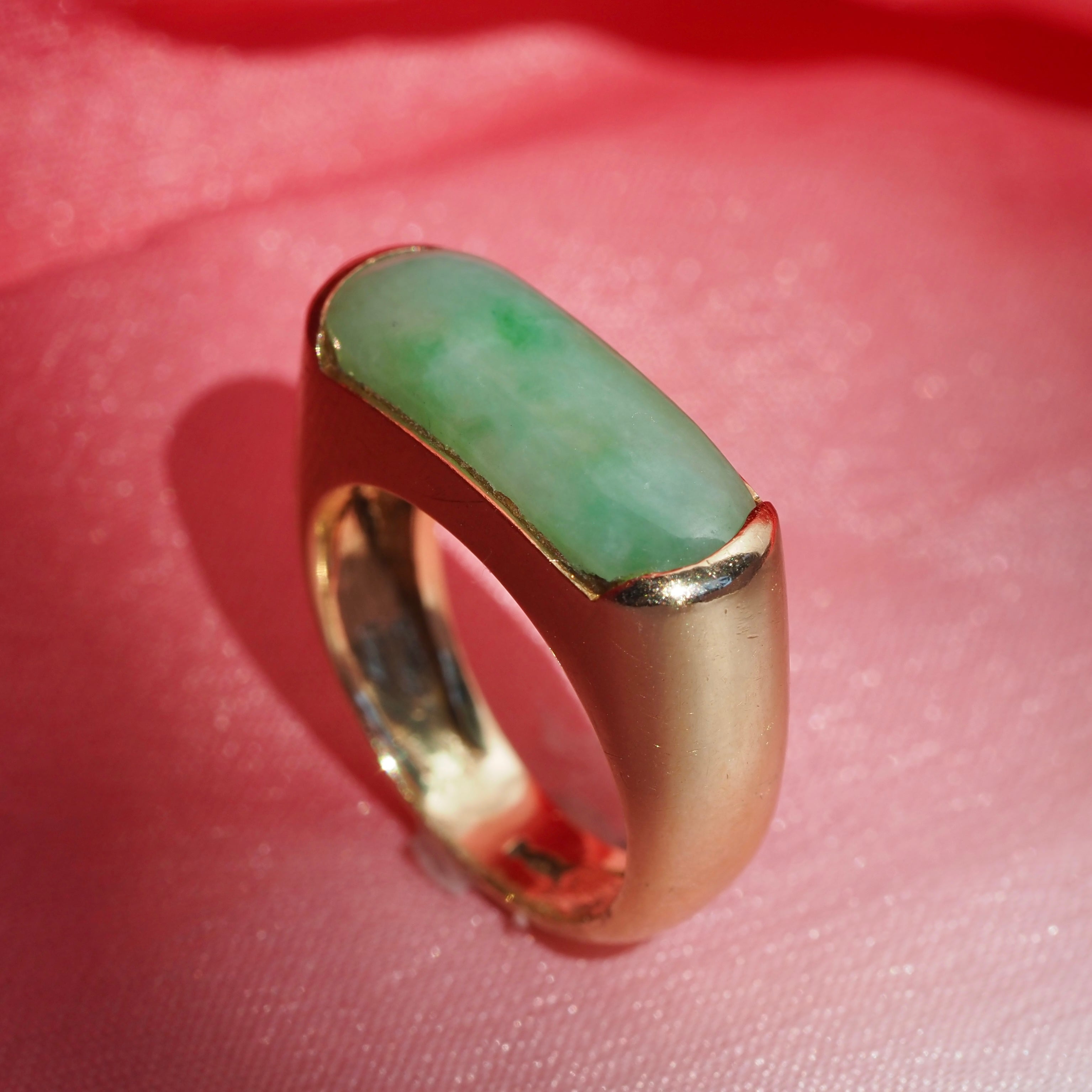 Vintage 14k Gold Jade Saddle Ring