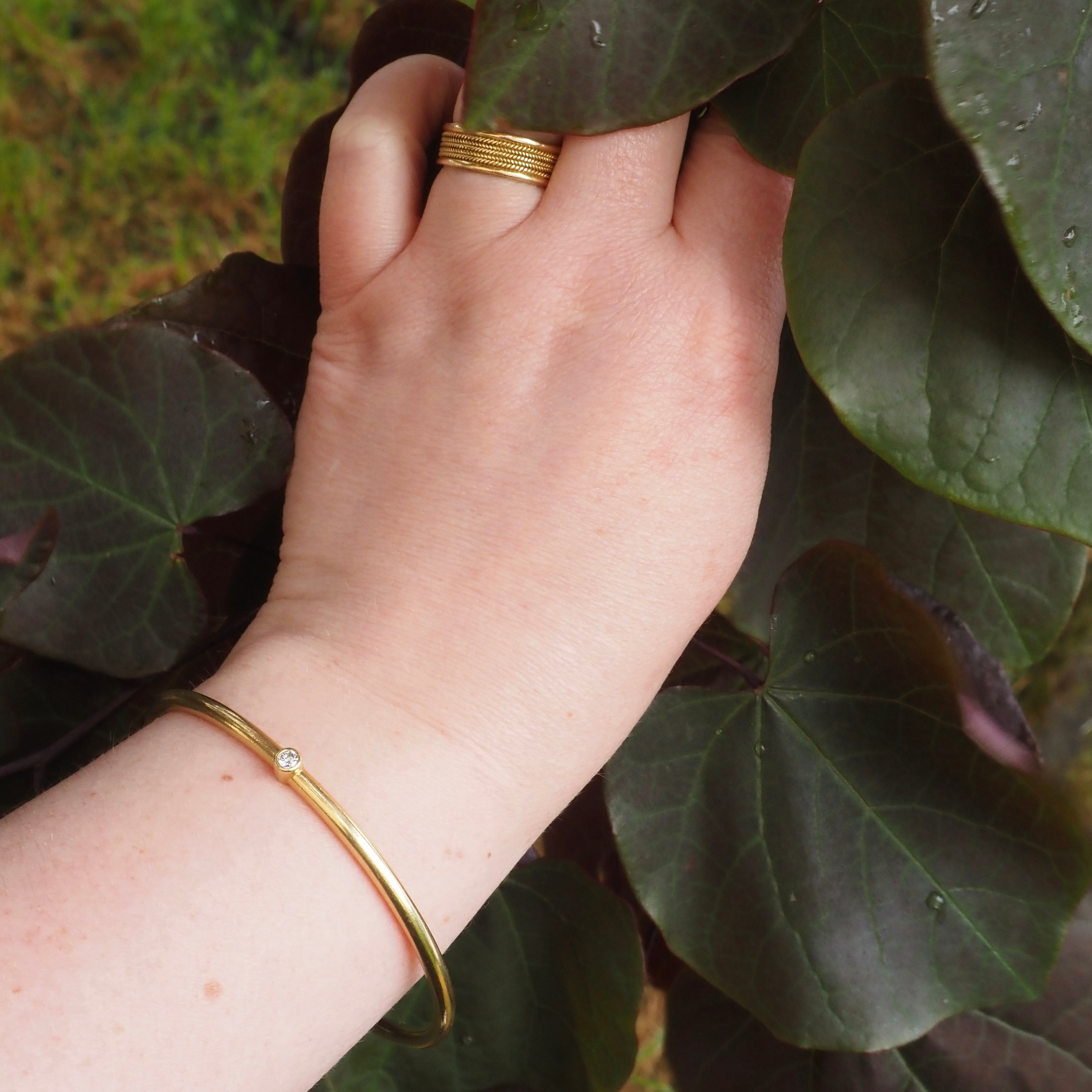 Solid 18k Gold Diamond Bangle Bracelet