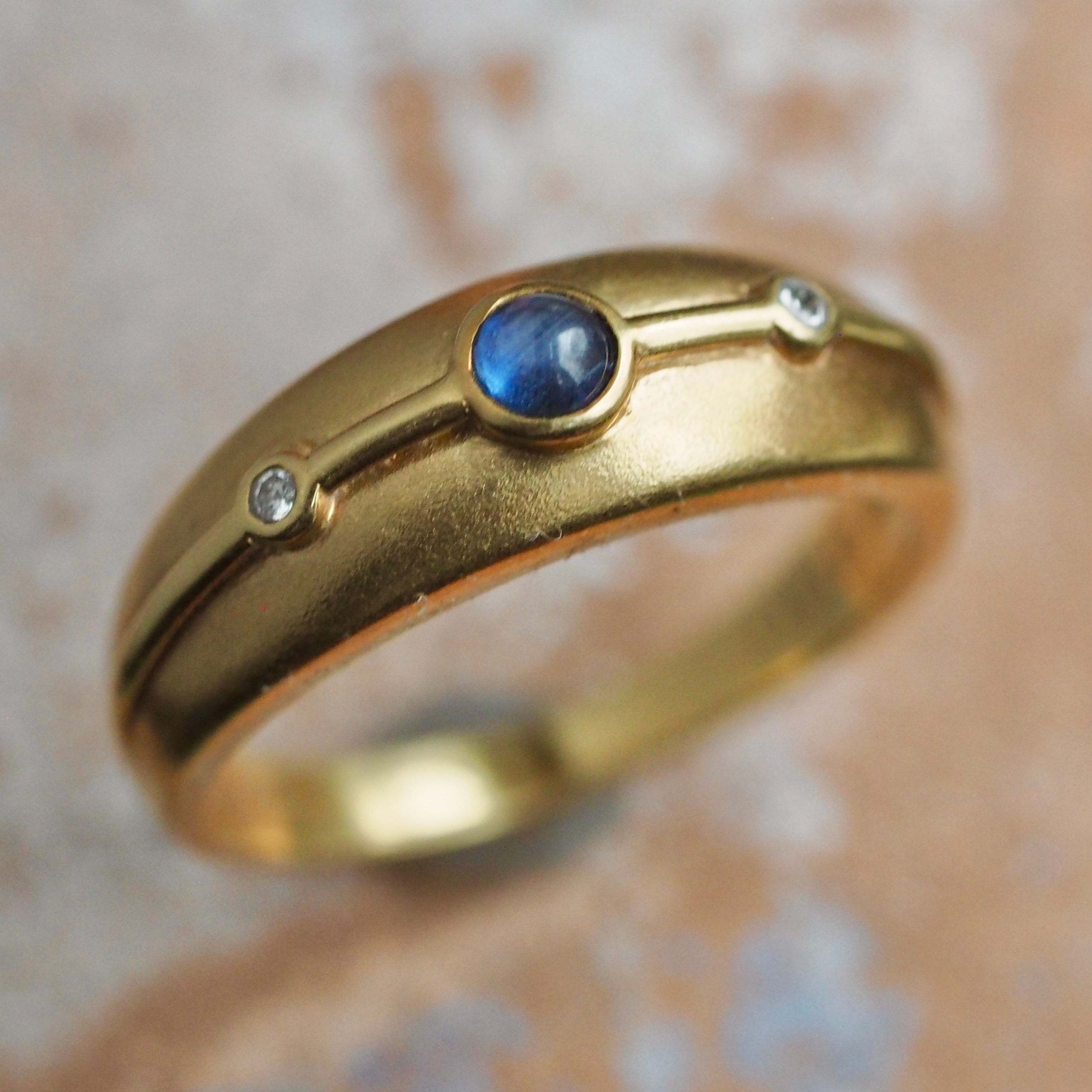 Vintage 18k Gold Sapphire and Diamond Satin Dome Ring