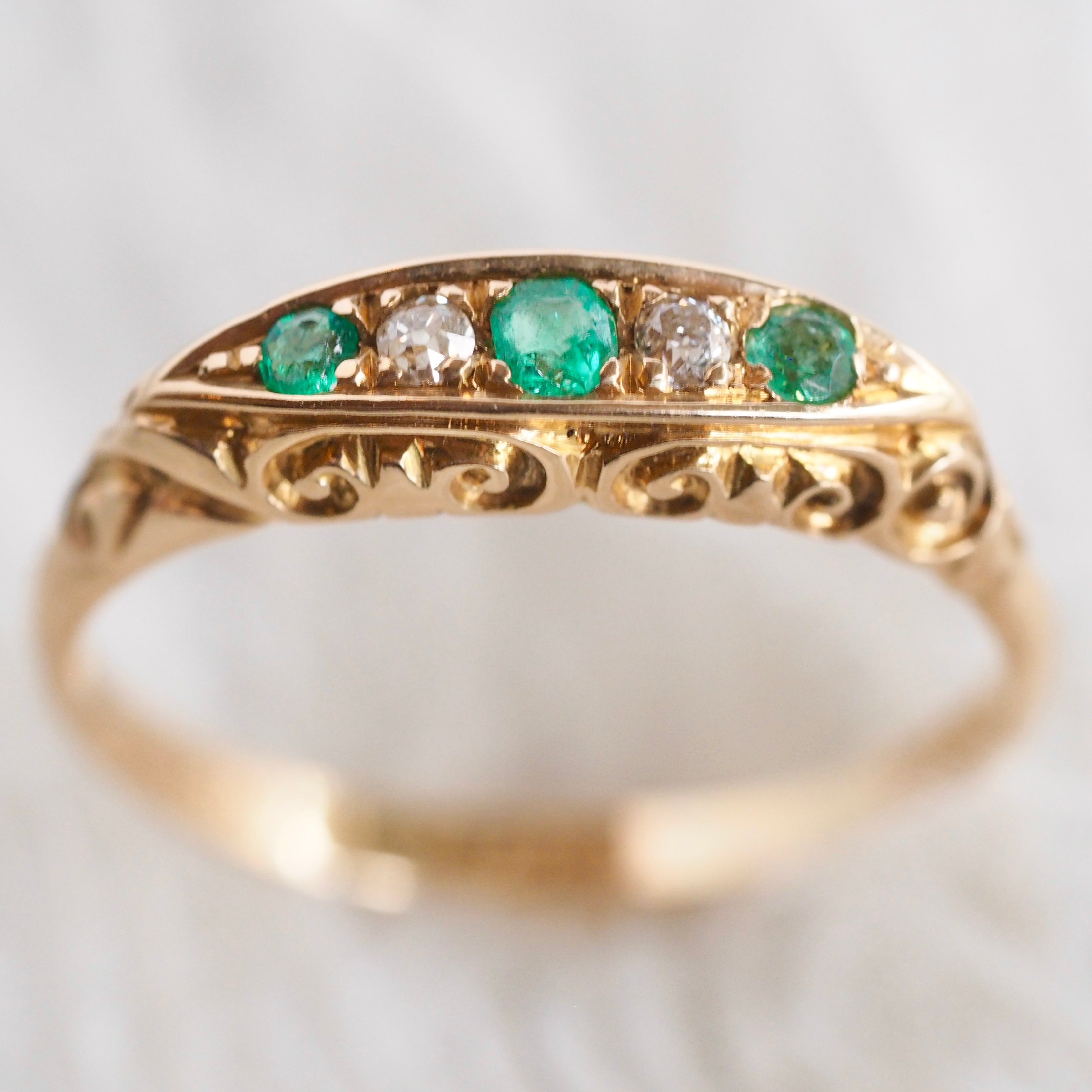 Antique Edwardian 18k Gold Emerald and Old Mine Cut Diamond Ring