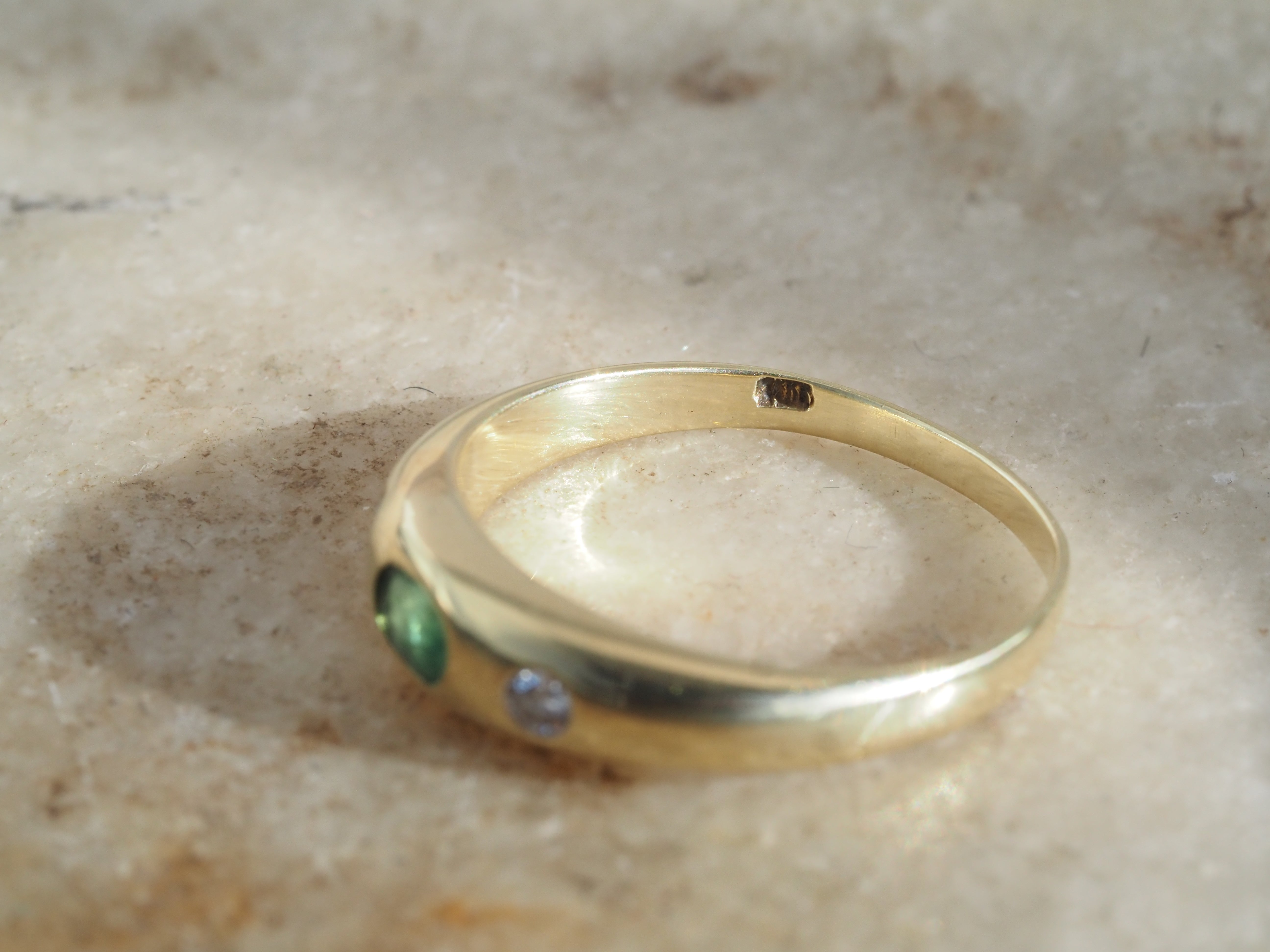 Vintage Emerald Round Brilliant Cut Diamond Flush Set Trilogy 14k Gold Dome Ring