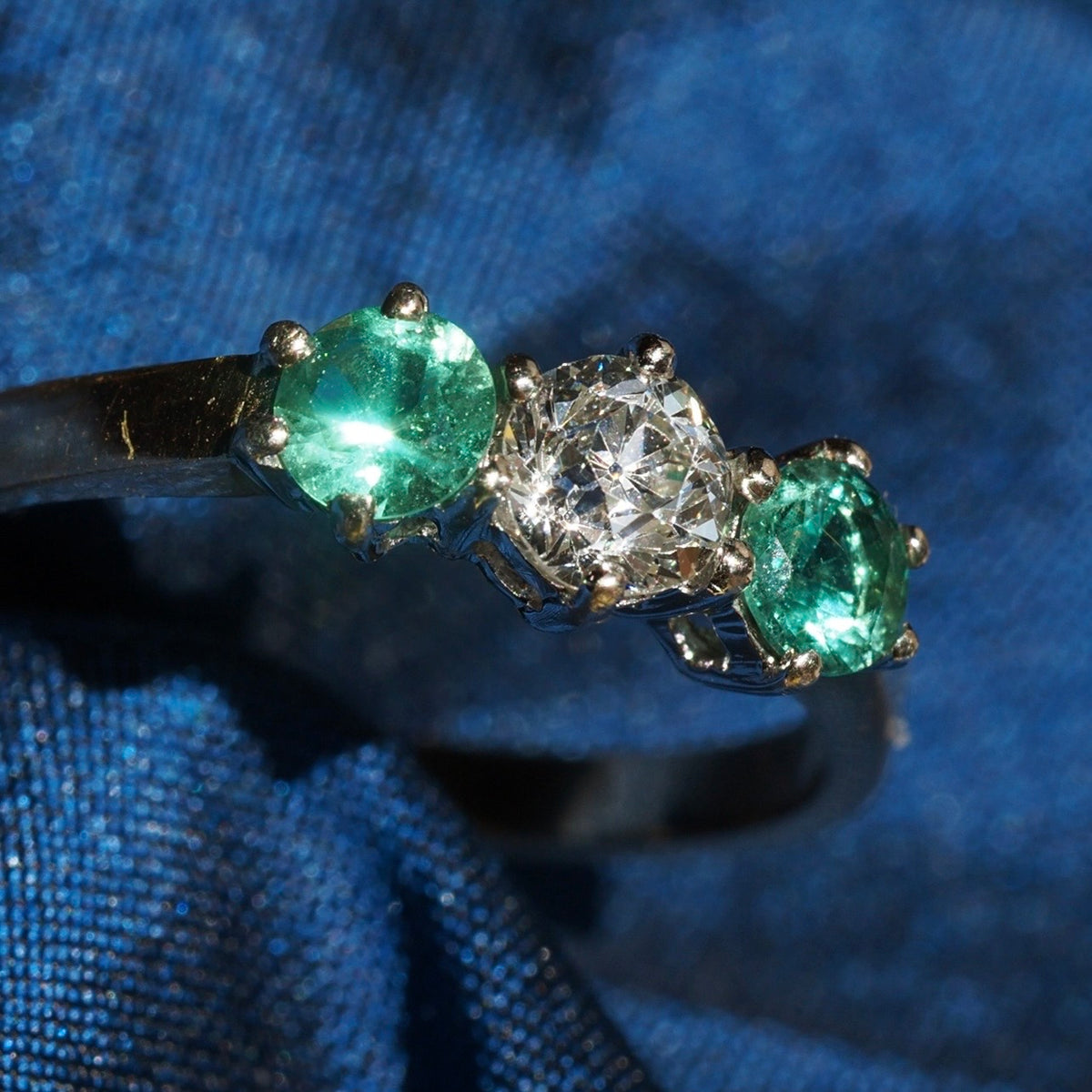 Vintage English Natural Emerald and Old European Cut Diamond Trilogy 18k Gold Ring