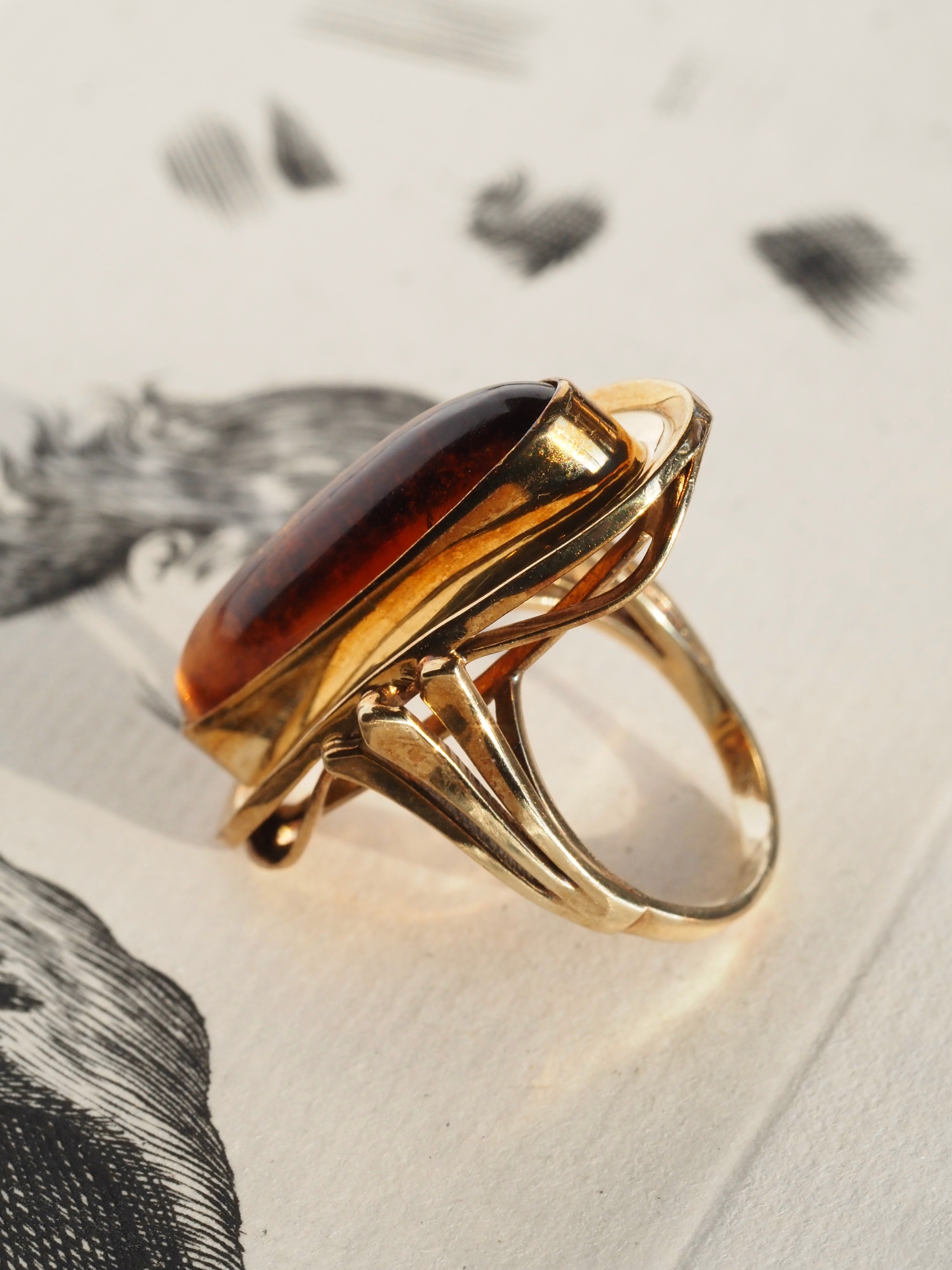 Vintage German 8k Gold Amber Ring