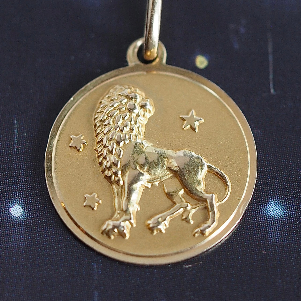 Vintage Italian 18k Gold Leo Zodiac Pendant