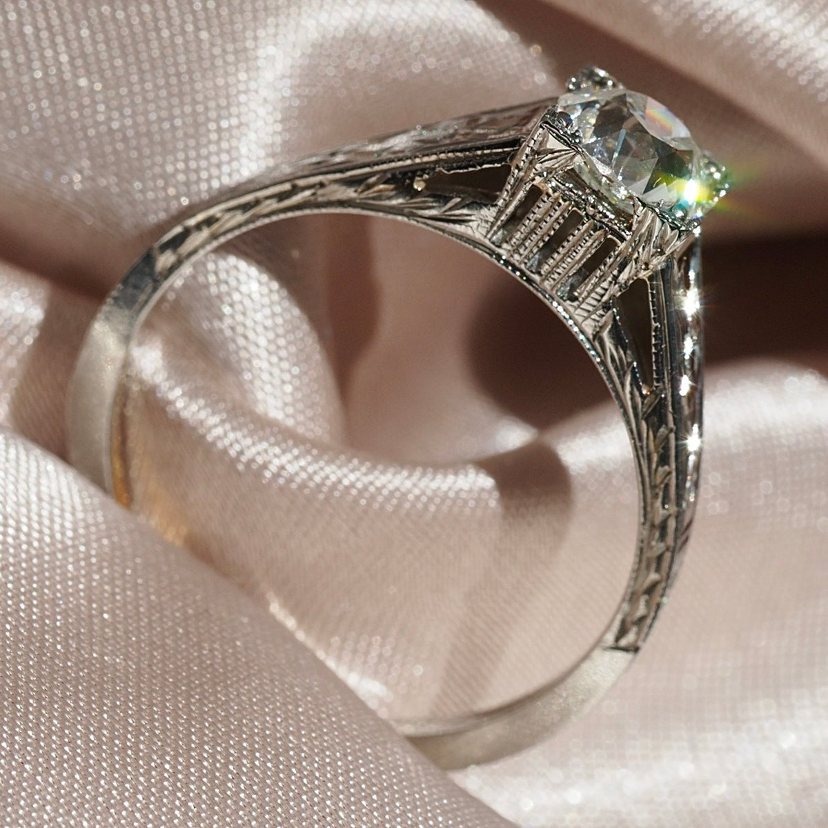 Art Deco Old Mine Cut Diamond Solitaire 18k White Gold Engagement Ring