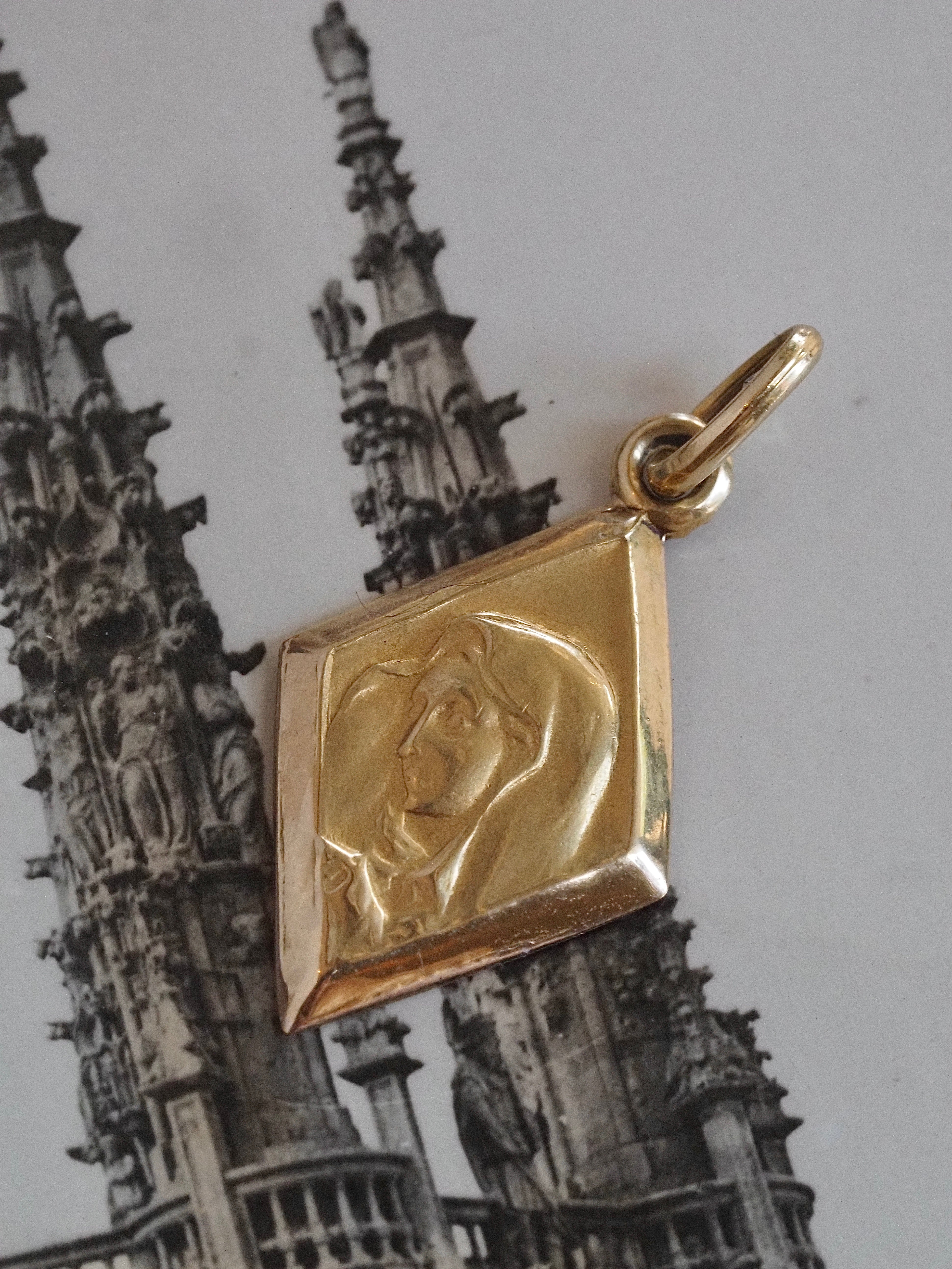 Antique 18k Gold Marquise Mary Charm