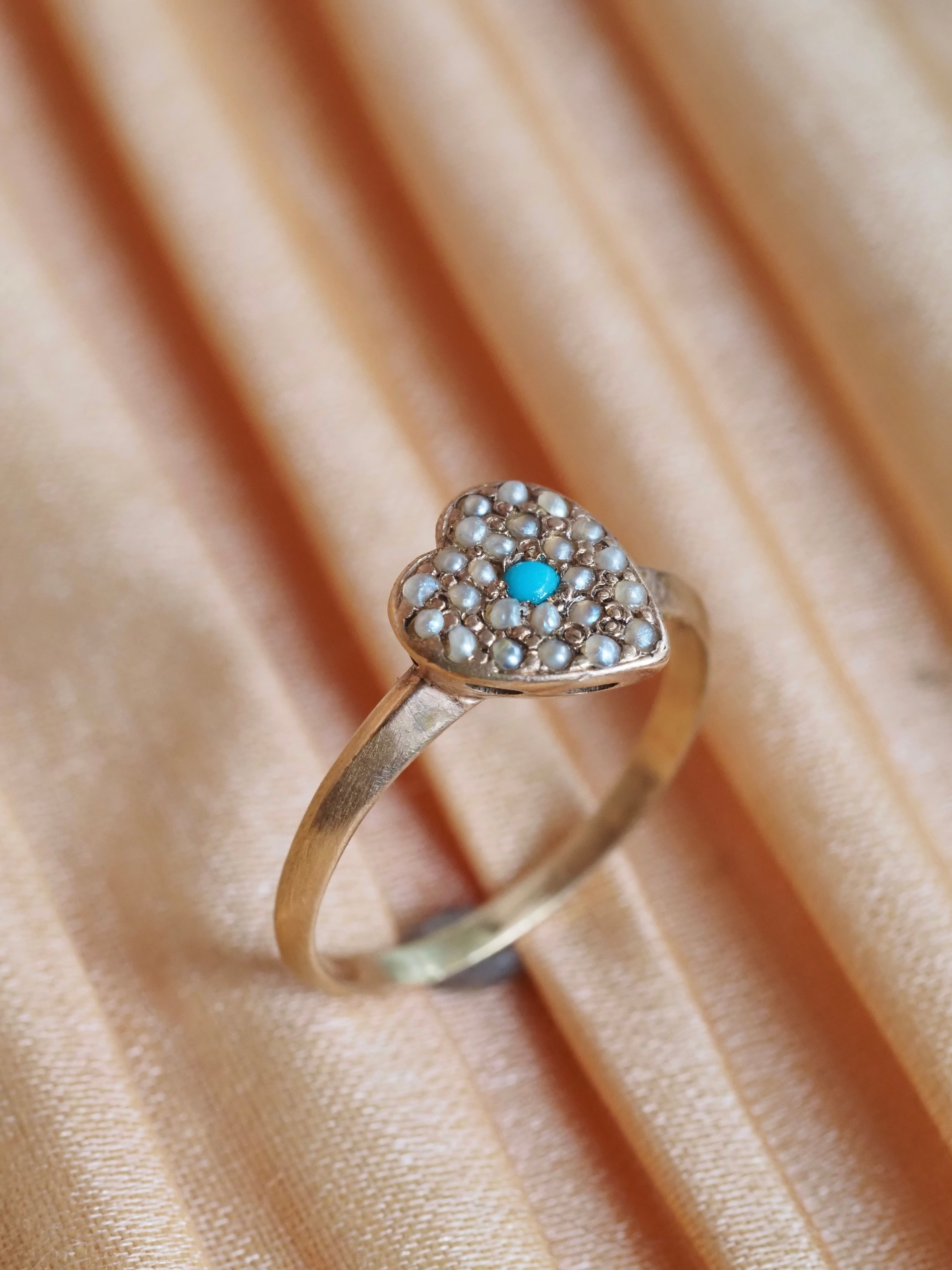 Vintage 10k Gold Turquoise & Seed Pearl Heart Ring