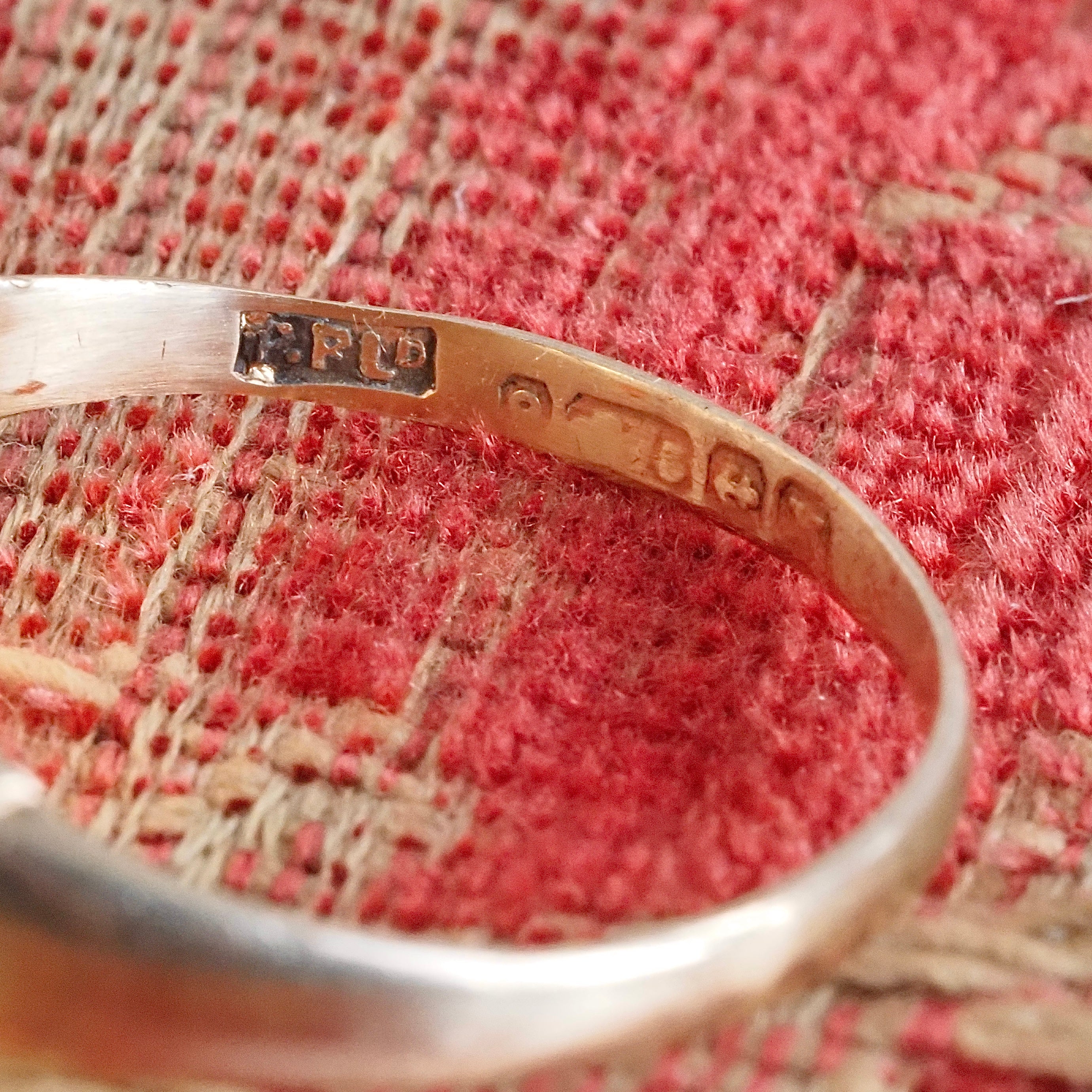 Vintage English Diamond Starburst 9k Gold Signet Ring