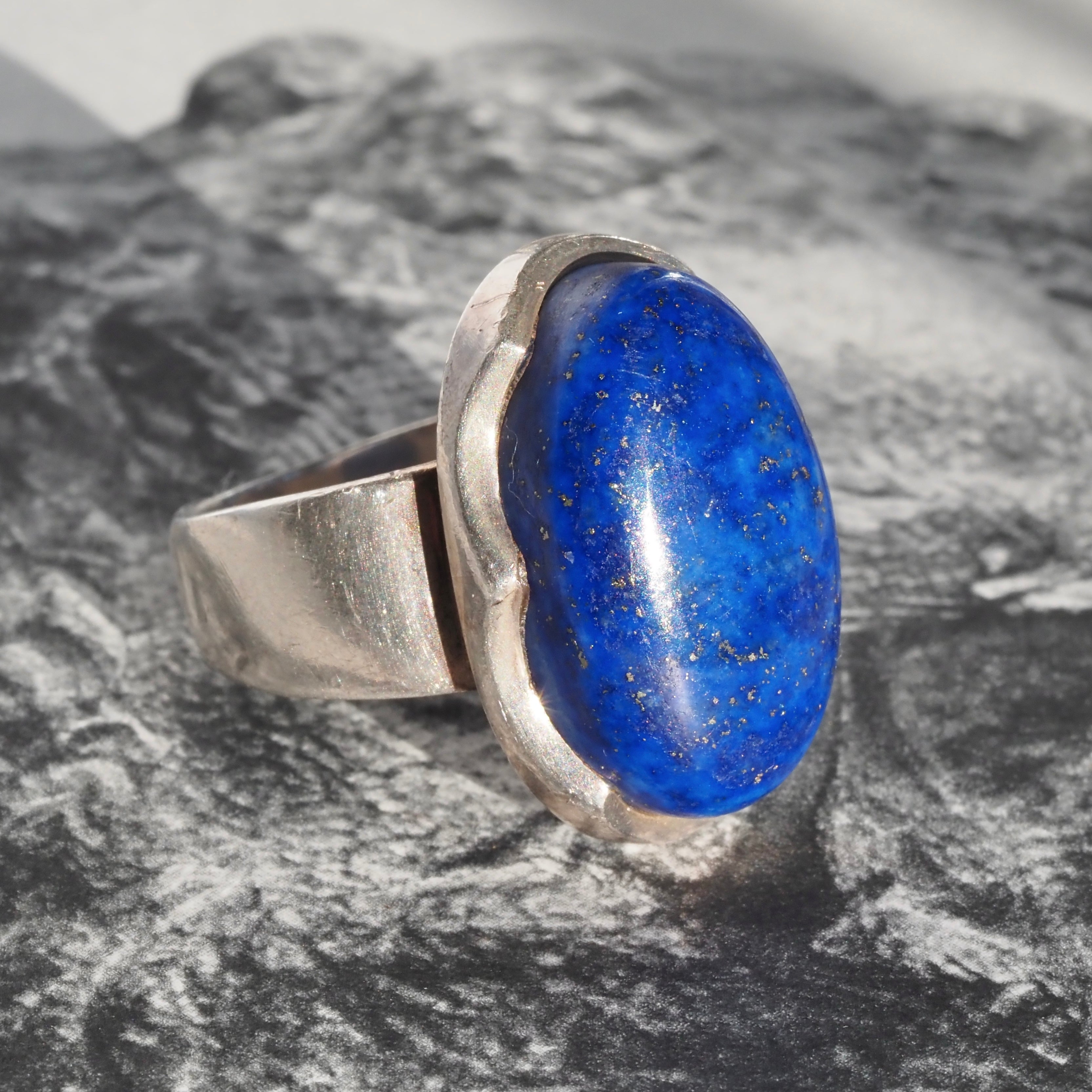 Vintage Chunky Lapis Sterling Silver Ring with Scalloped Bezel