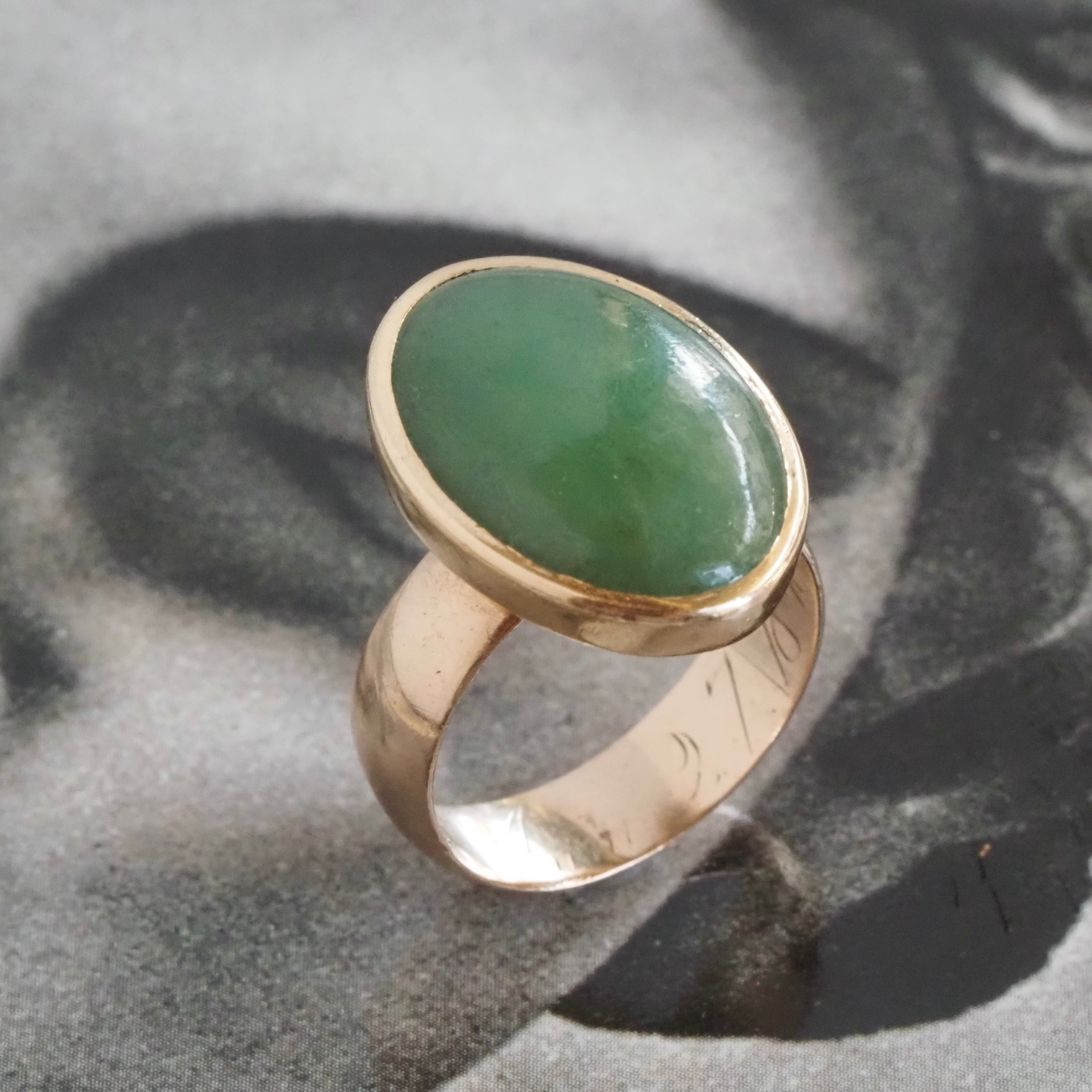 Vintage Jade Cabochon 14k Gold Ring with Antique Band