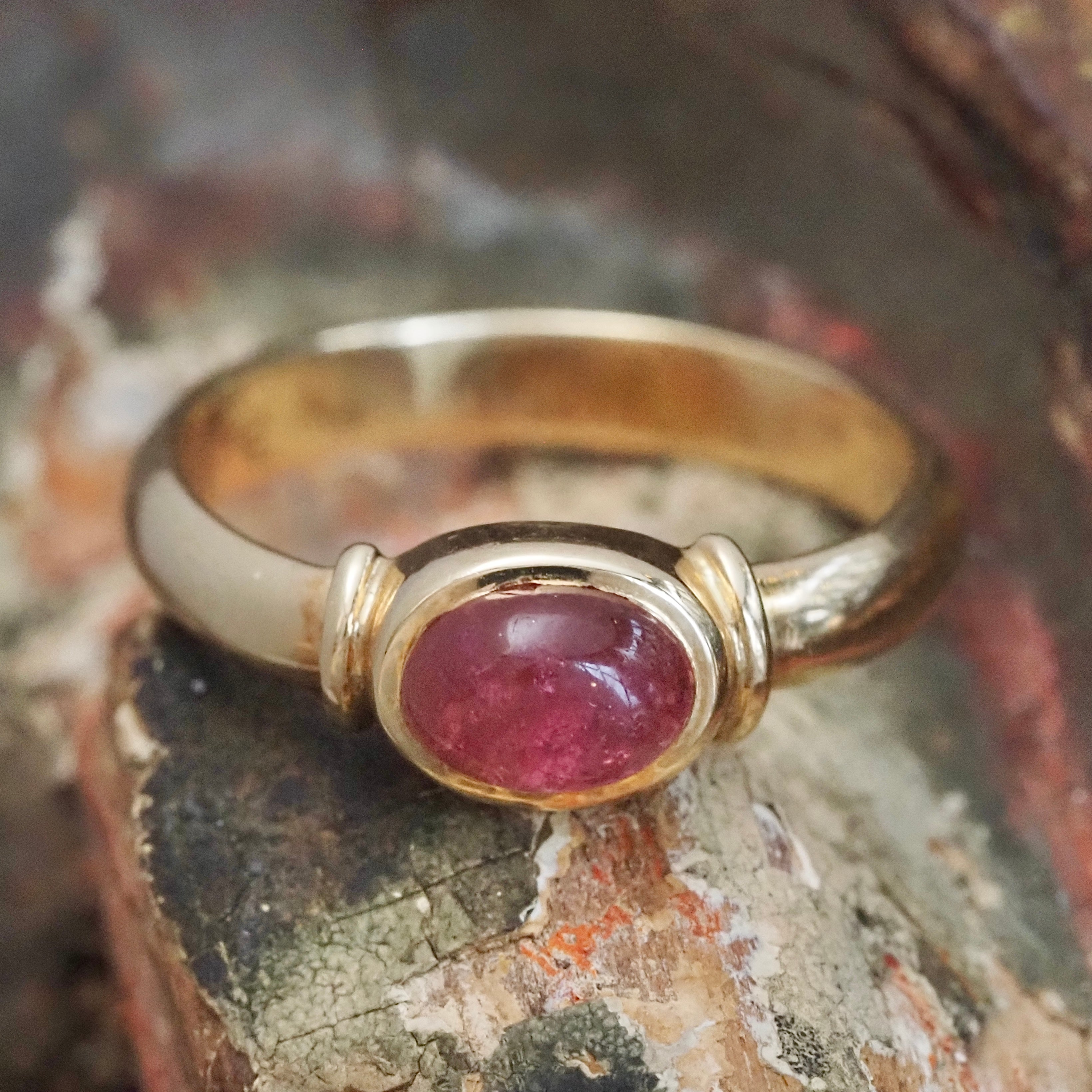 Vintage Pink Tourmaline Cabochon 14k Gold Ring