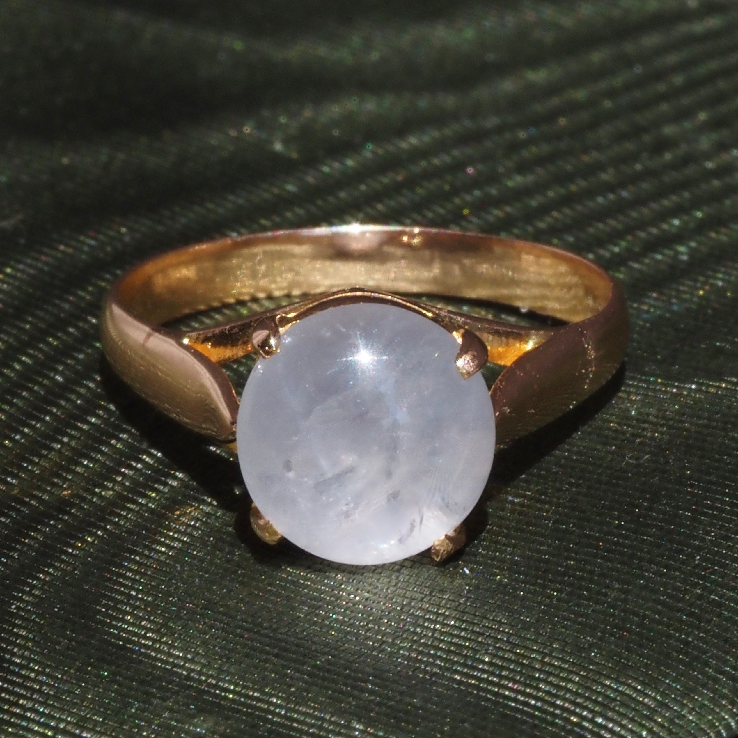 Vintage Natural Star Sapphire 18k Gold Ring