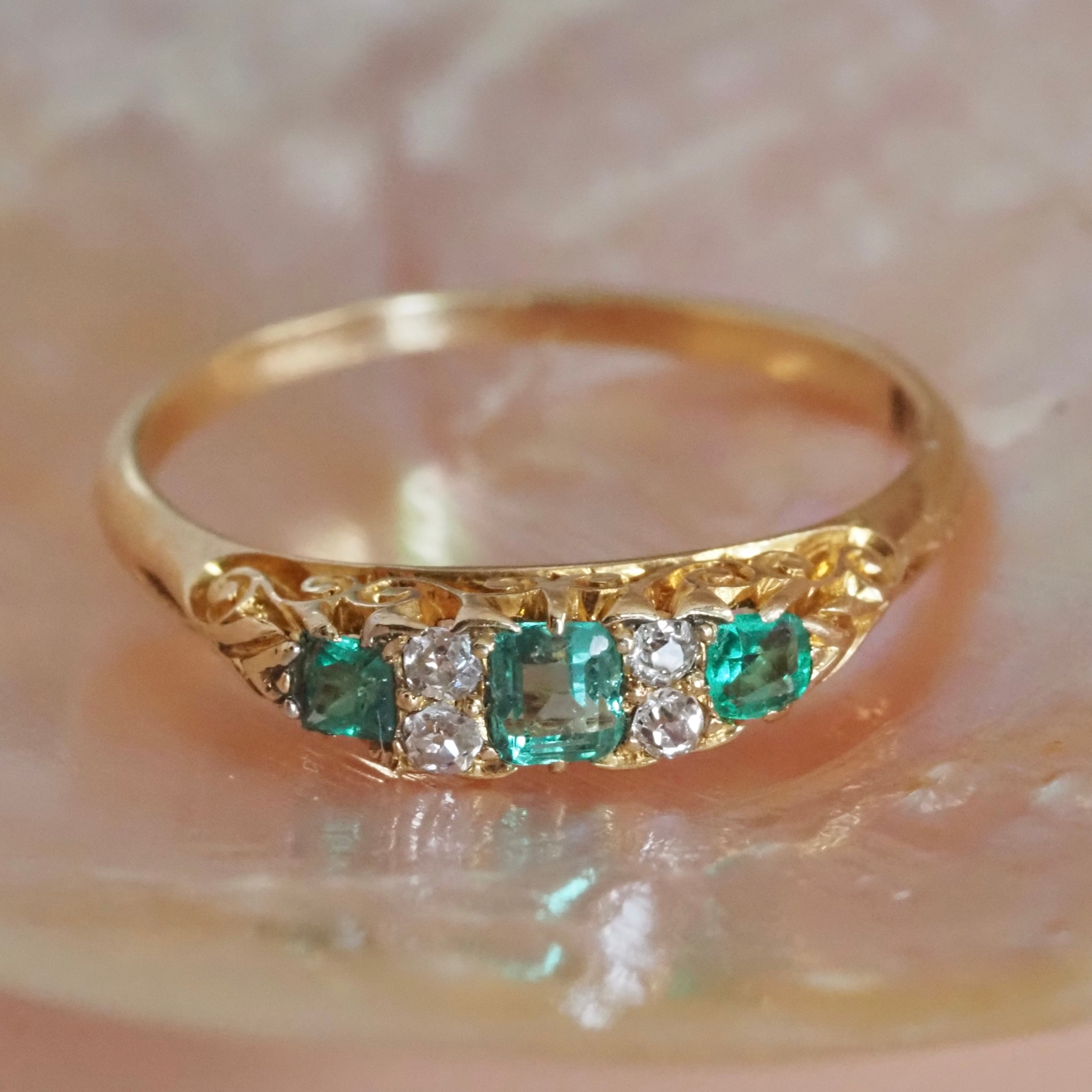 Antique Edwardian 18k Gold Emerald and Old Mine Cut Diamond Scroll Ring