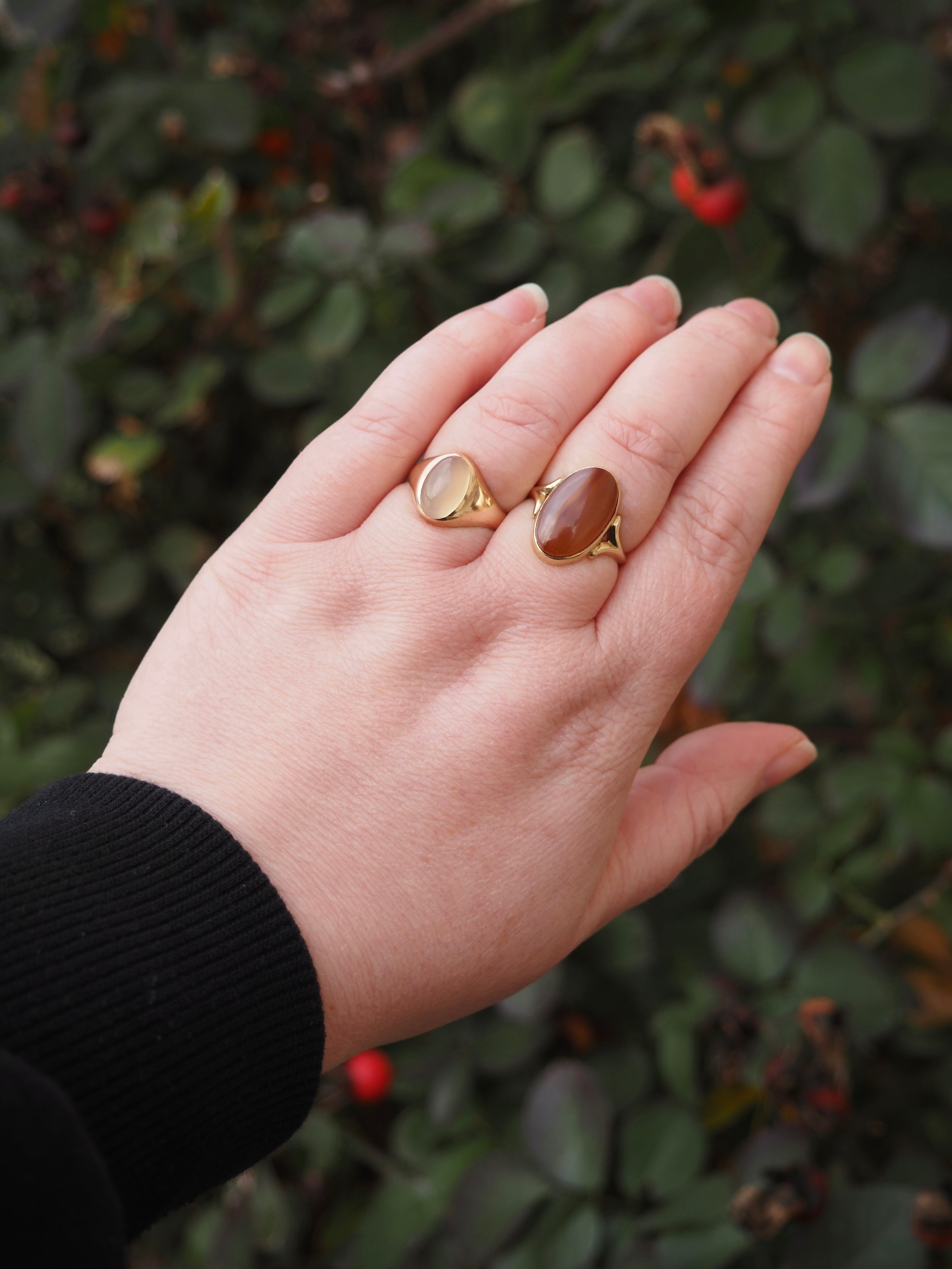 Antique Oval Agate 10k Gold Ring