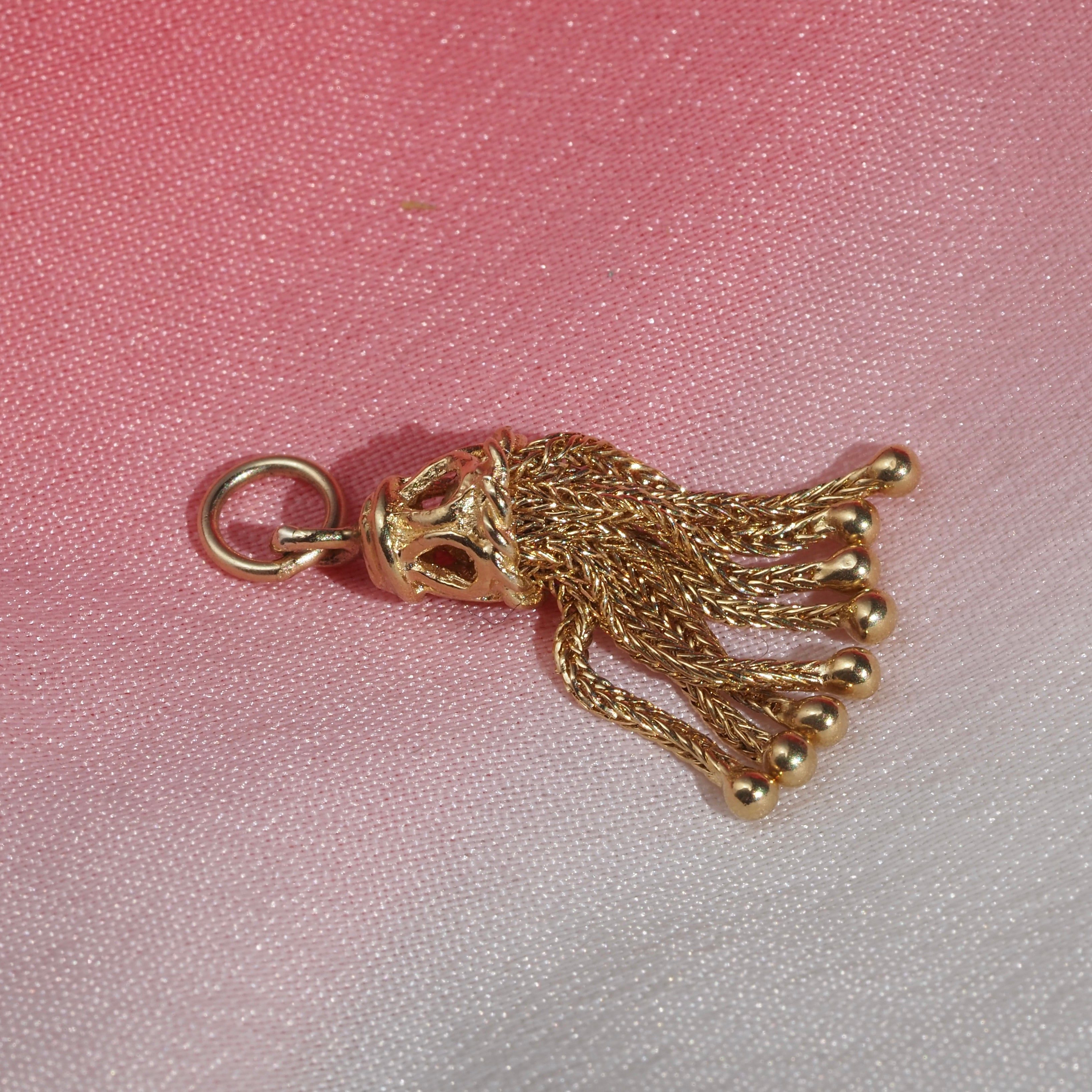 Vintage 14k Gold Tassel Pendant