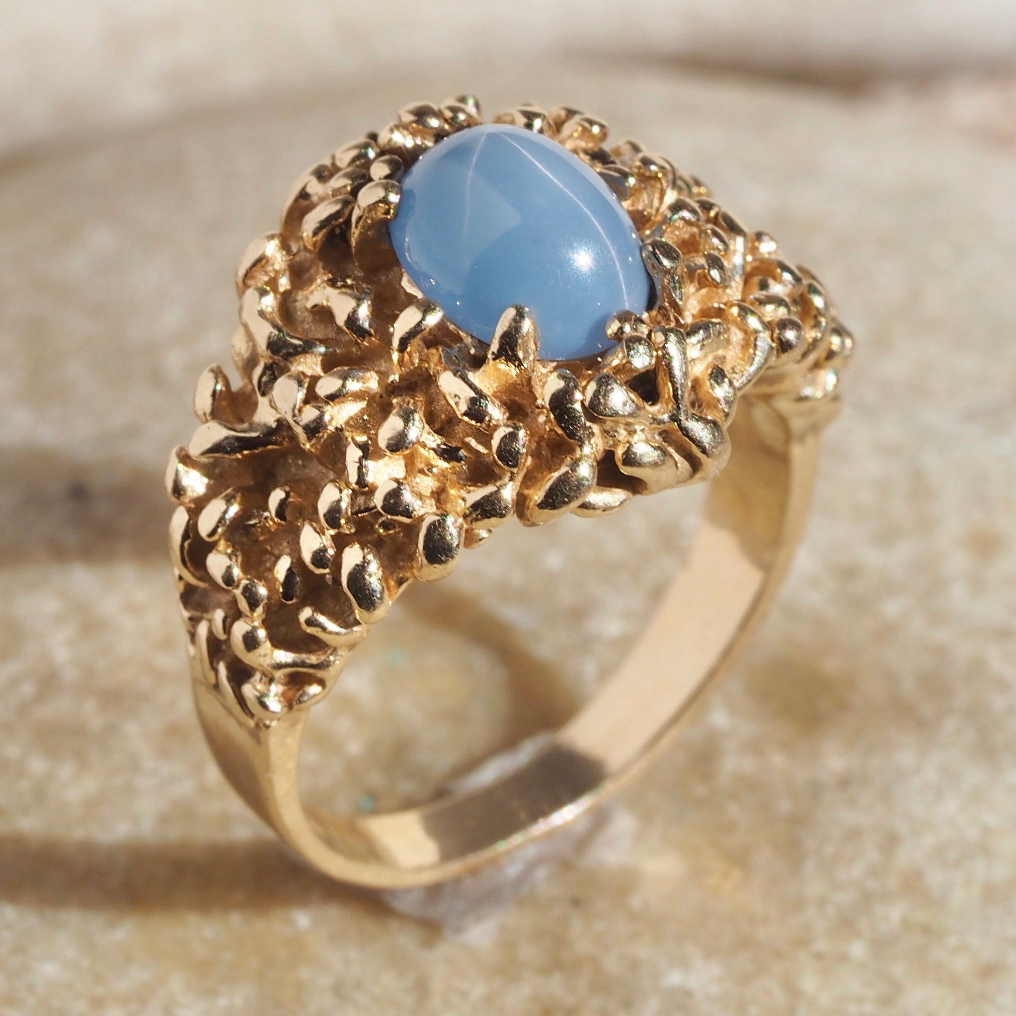 Vintage Brutalist 14k Gold Star Sapphire Ring