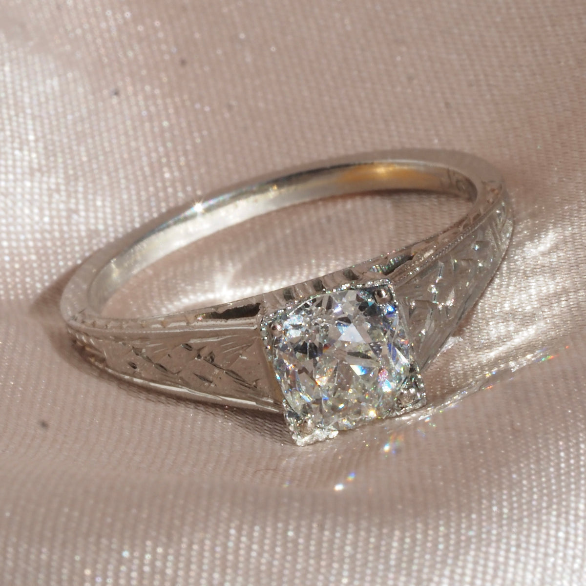 Art Deco Old Mine Cut Diamond Solitaire 18k White Gold Engagement Ring