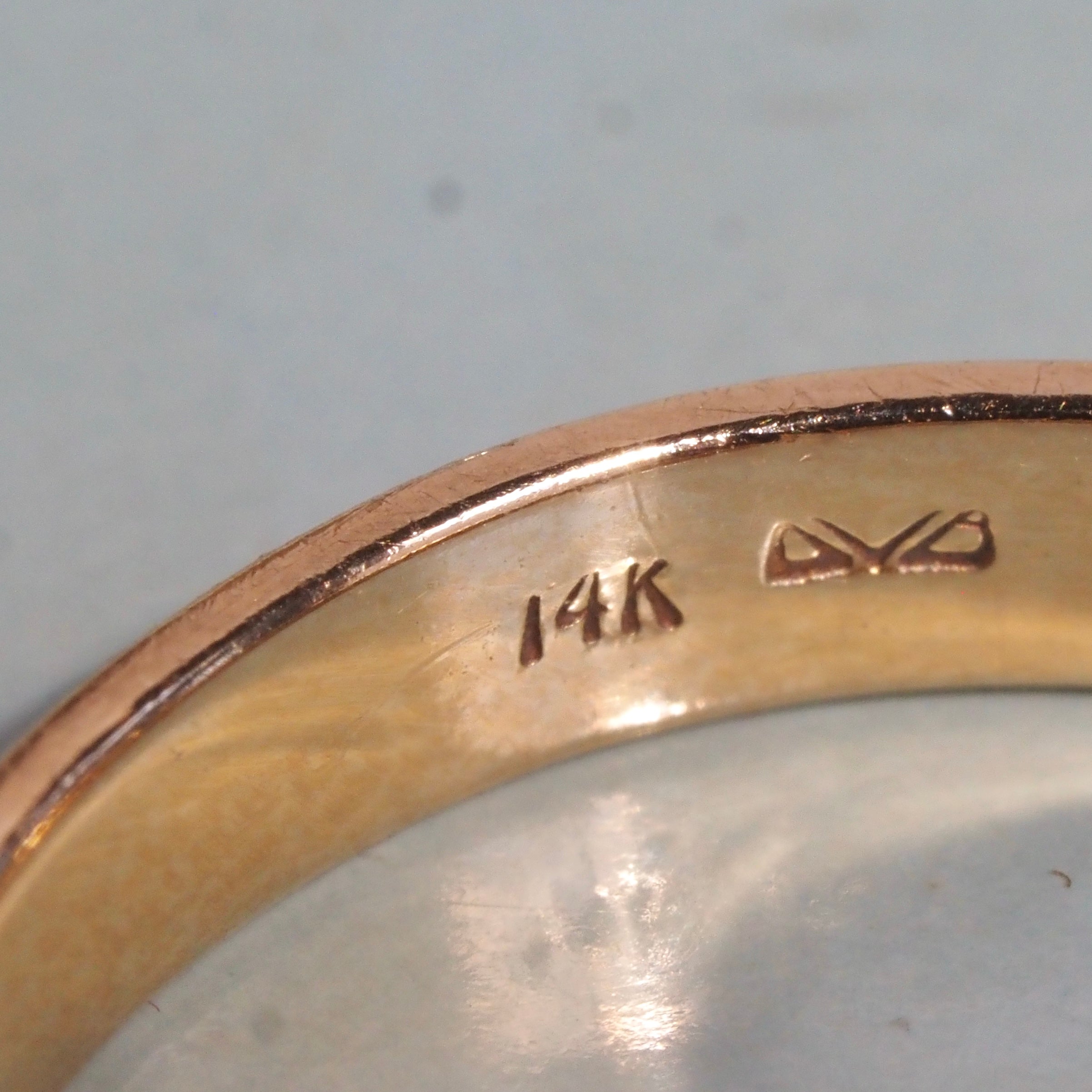 Vintage "Omnia Vincit Amor/Love Conquers All" Hand-Engraved 14k Gold Band