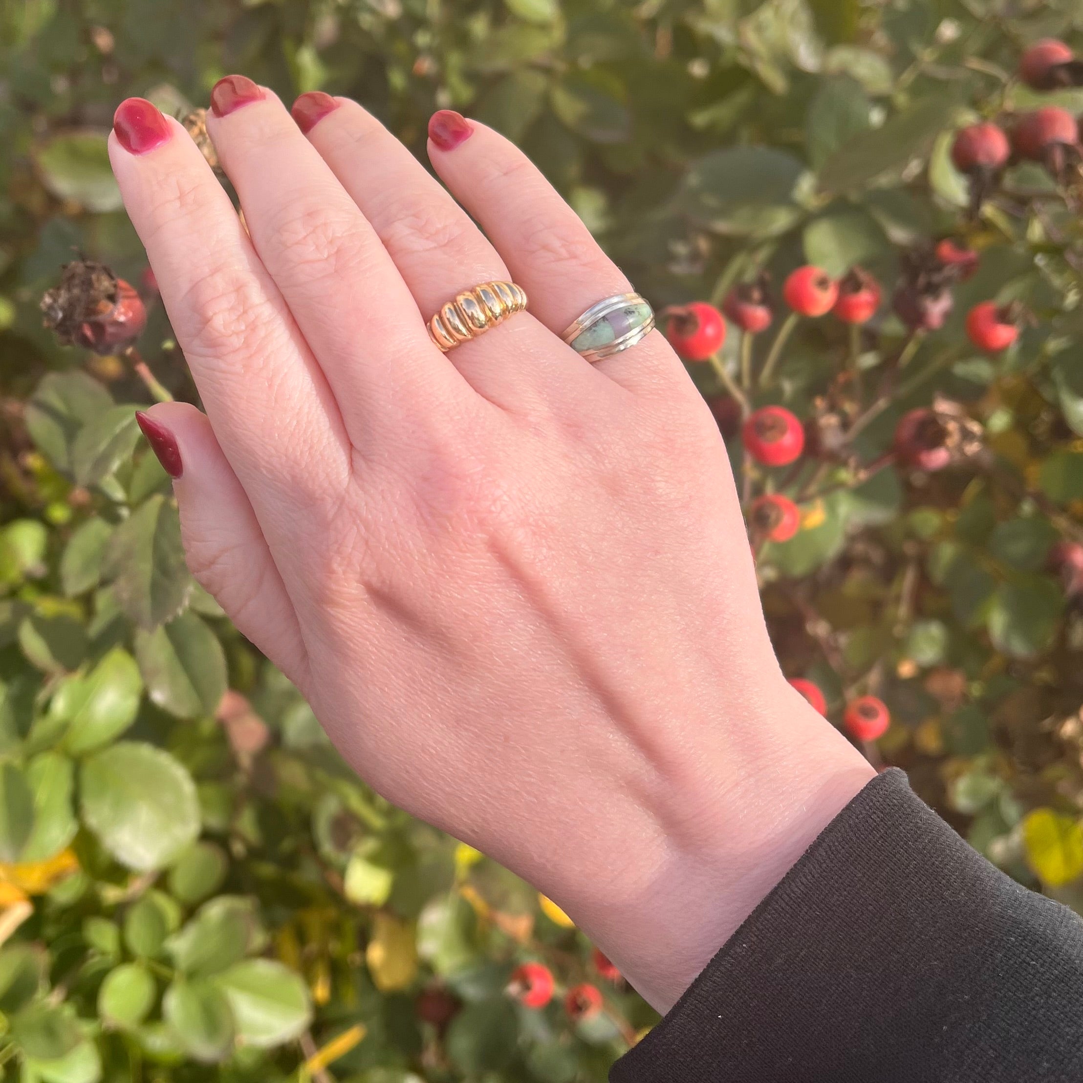 Domed Agate Inlaid 14k White Gold Ring