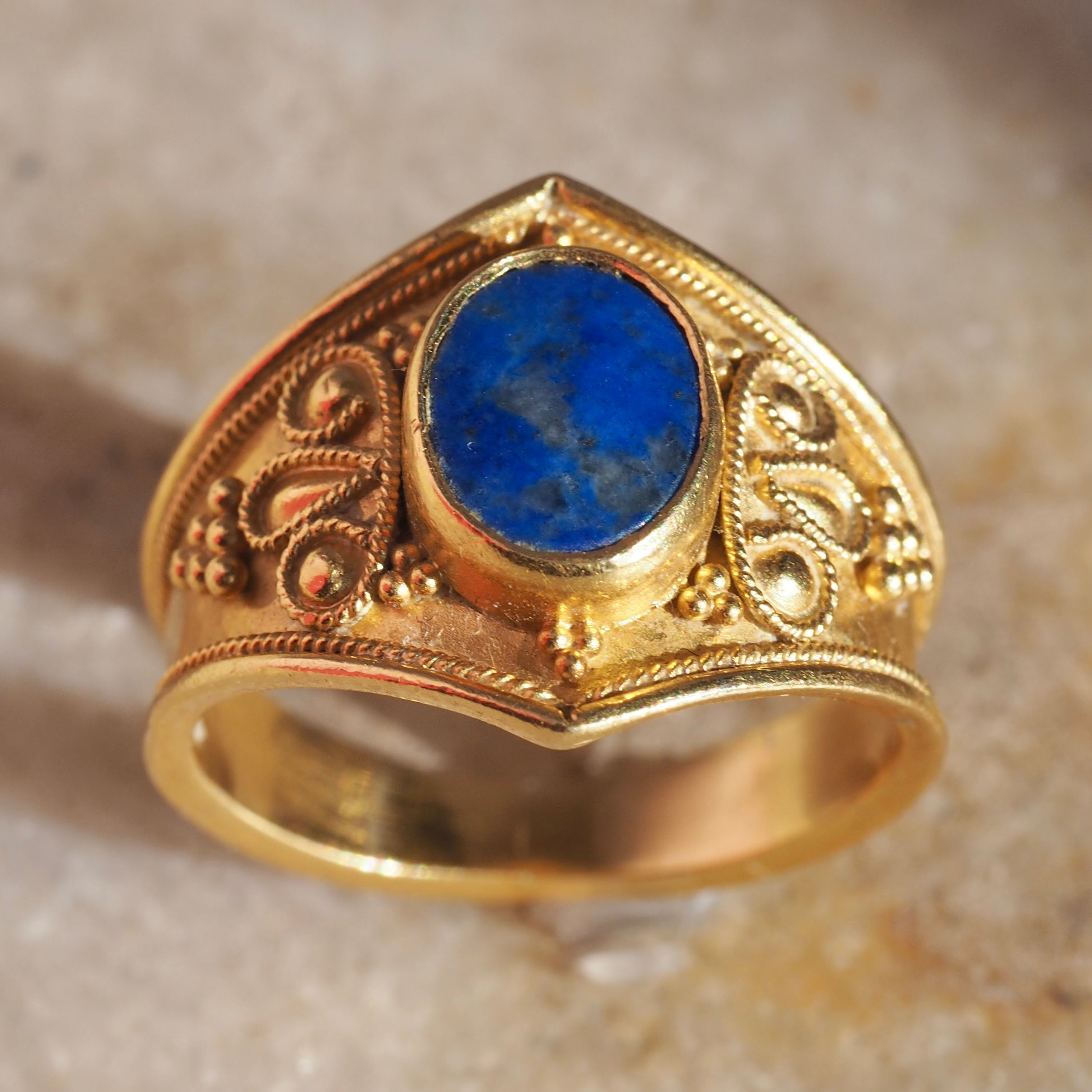 Vintage Greek 22k Gold Lapis Ring