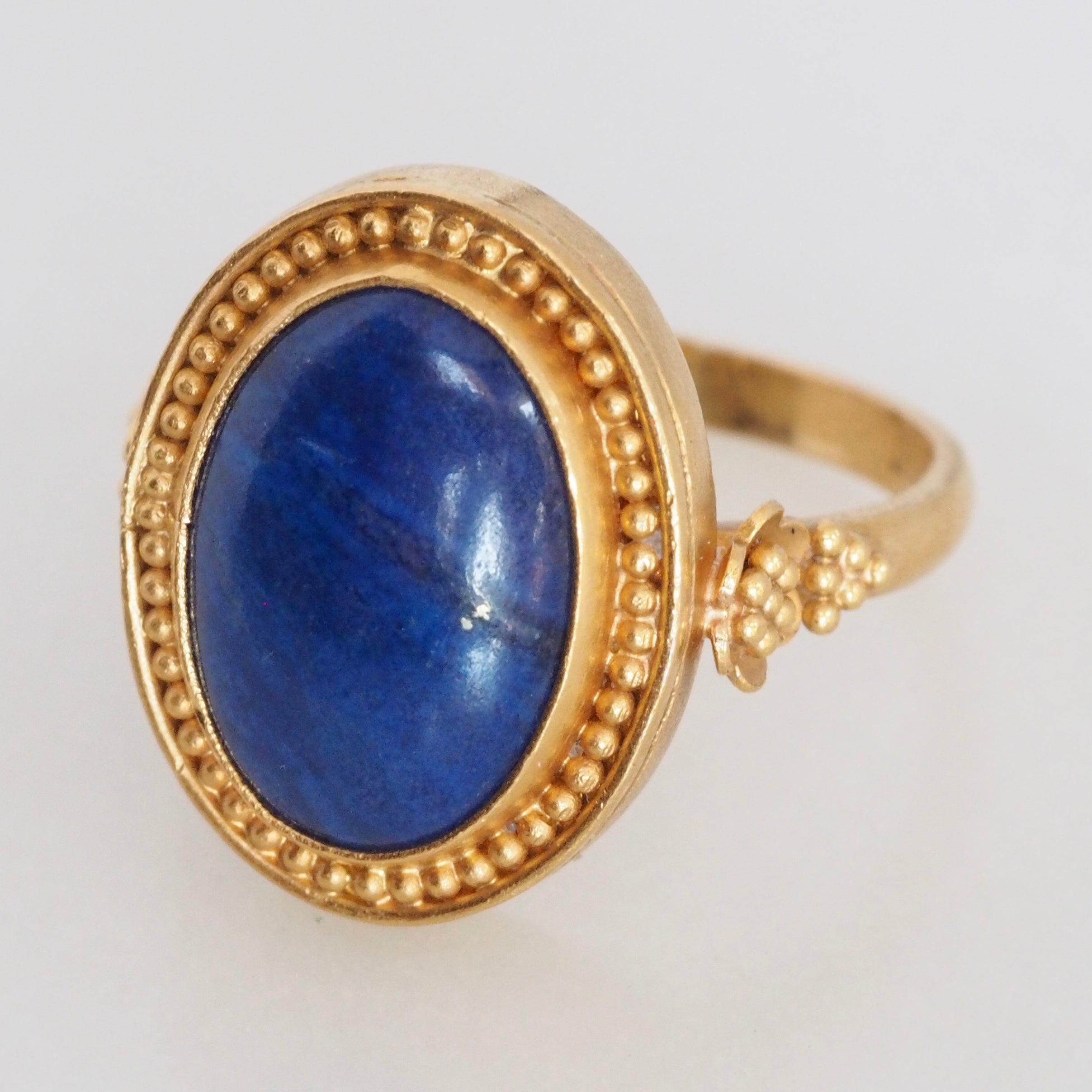 Vintage Ancient Style Greek 22k Gold Lapis Ring