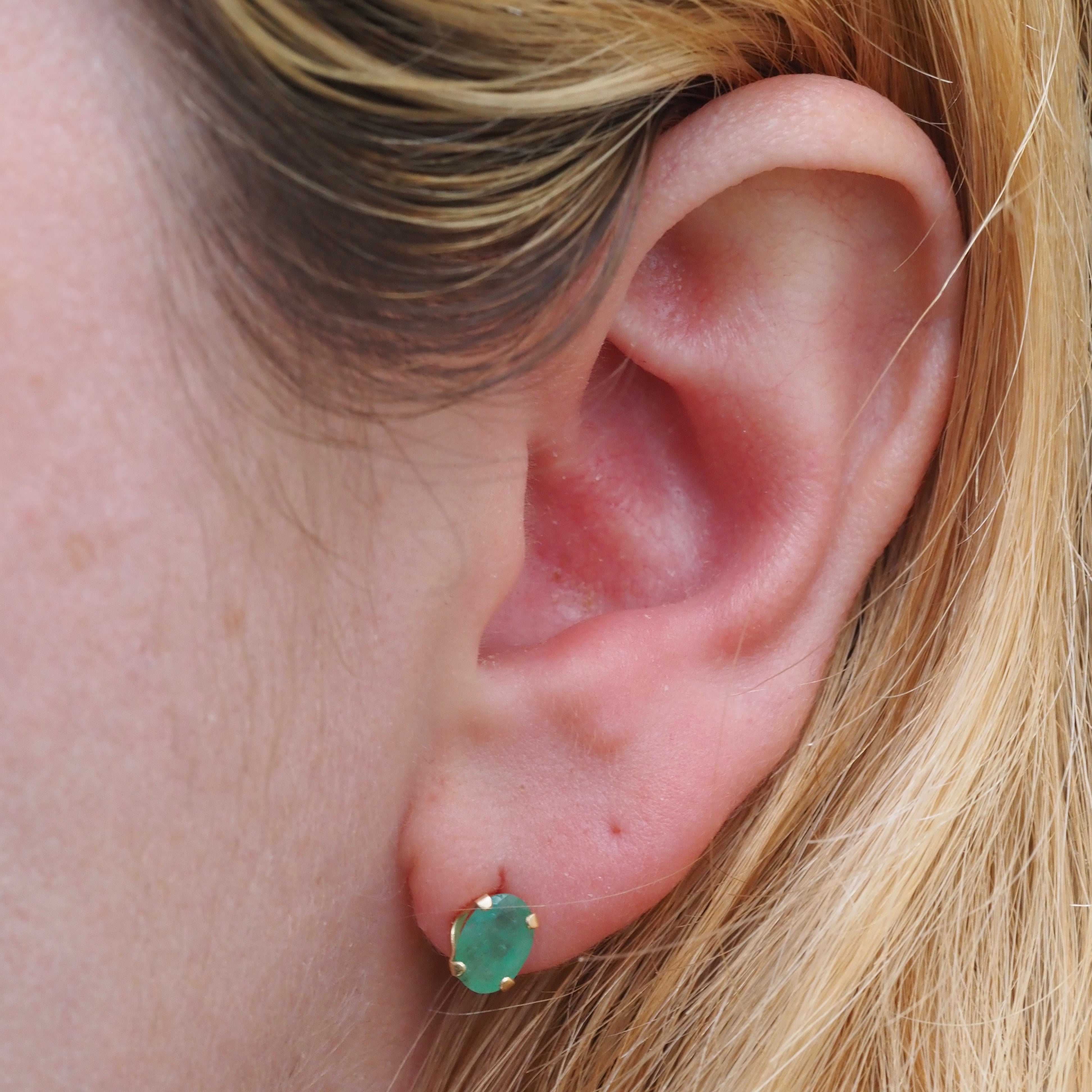 Vintage 14k Gold Emerald Studs