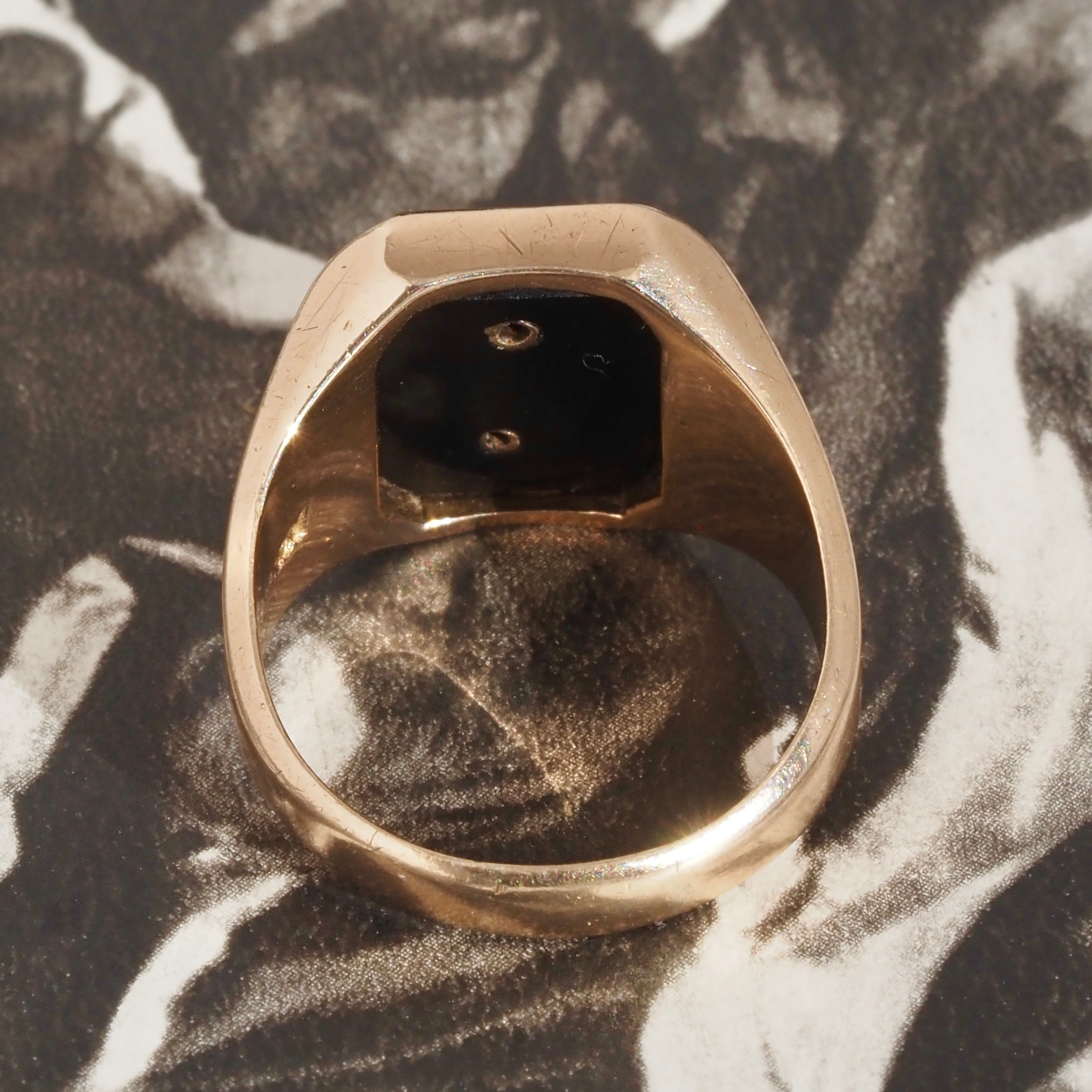 Antique Onyx Crest with Shield 10k Gold Signet Ring